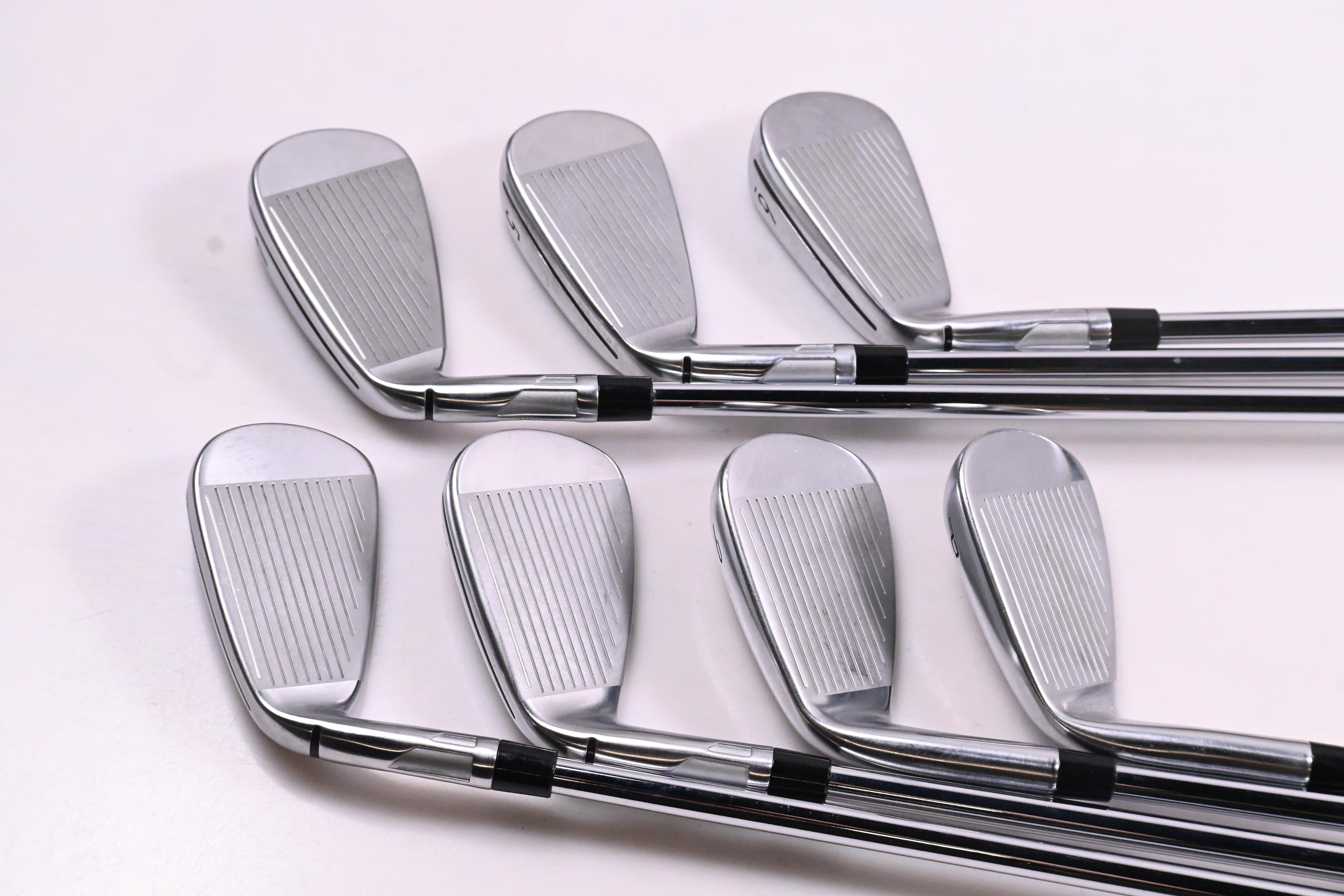 Taylormade Qi Irons / 4-PW / Stiff Flex Project X LZ 120 Shafts