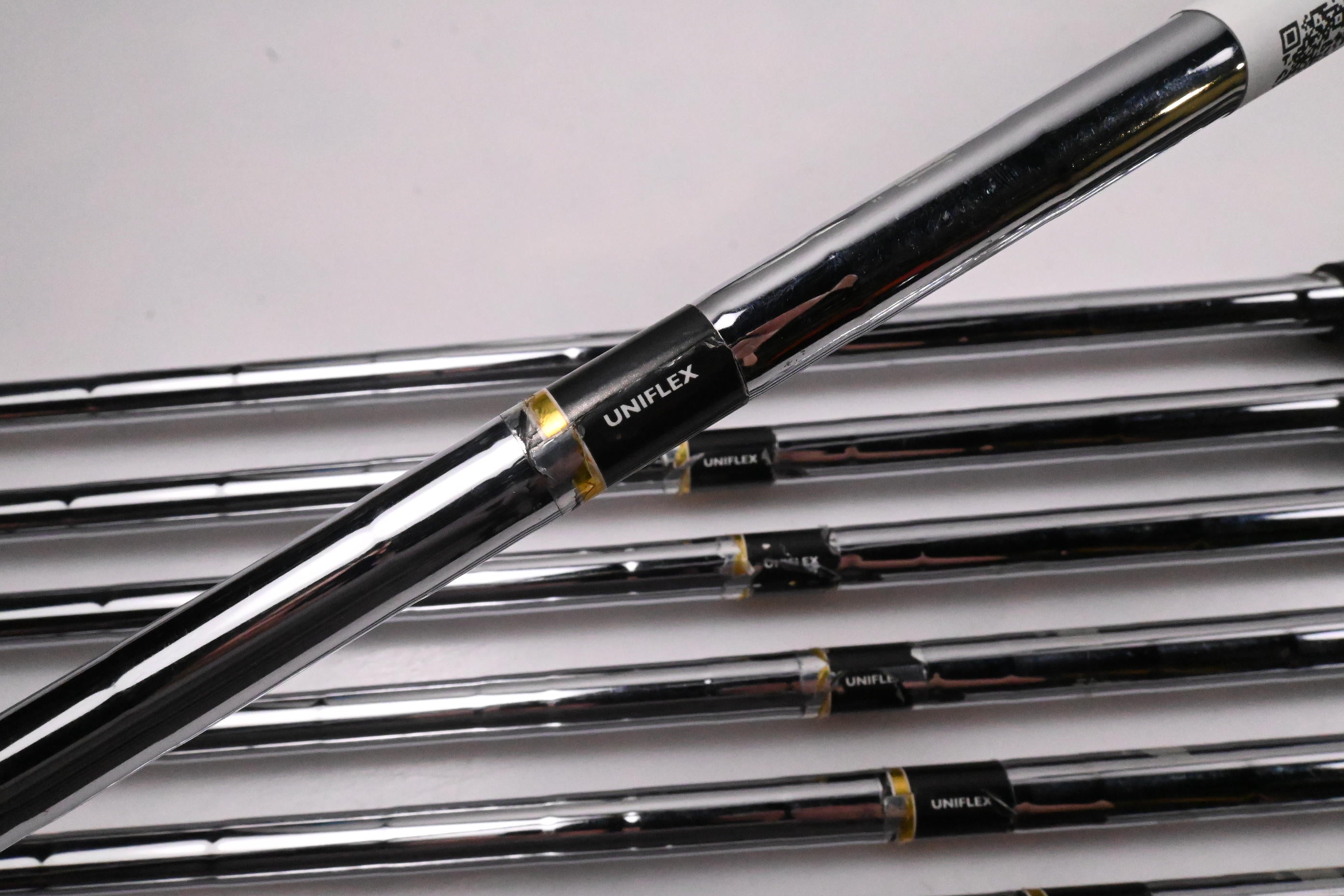 Callaway Big Bertha Fusion Irons / 5-PW+SW / Uniflex Callaway Nippon 990 Shafts