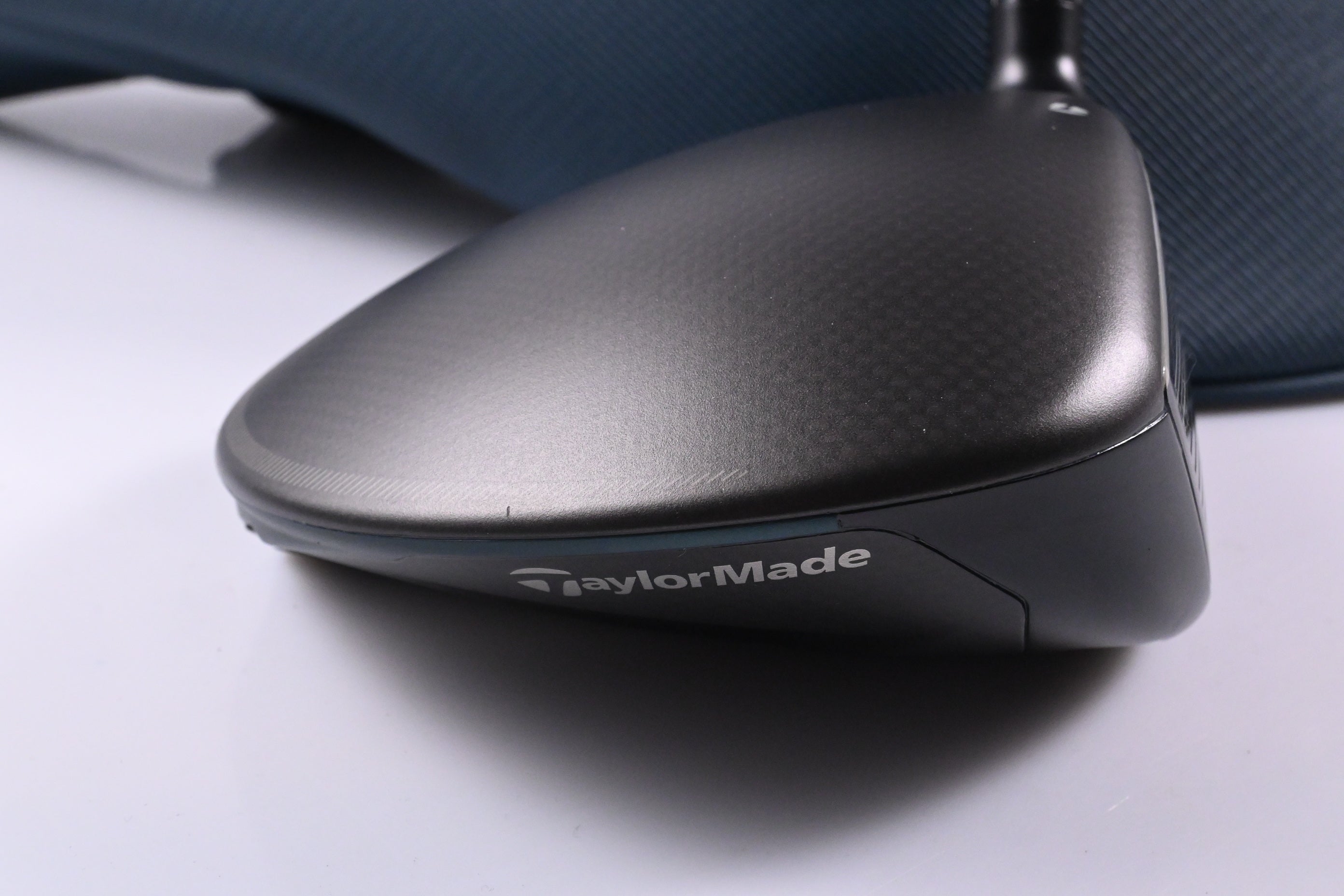 Taylormade Qi4D Max Driver / 10.5 Degree / Regular Flex Vanquish 5 Shaft