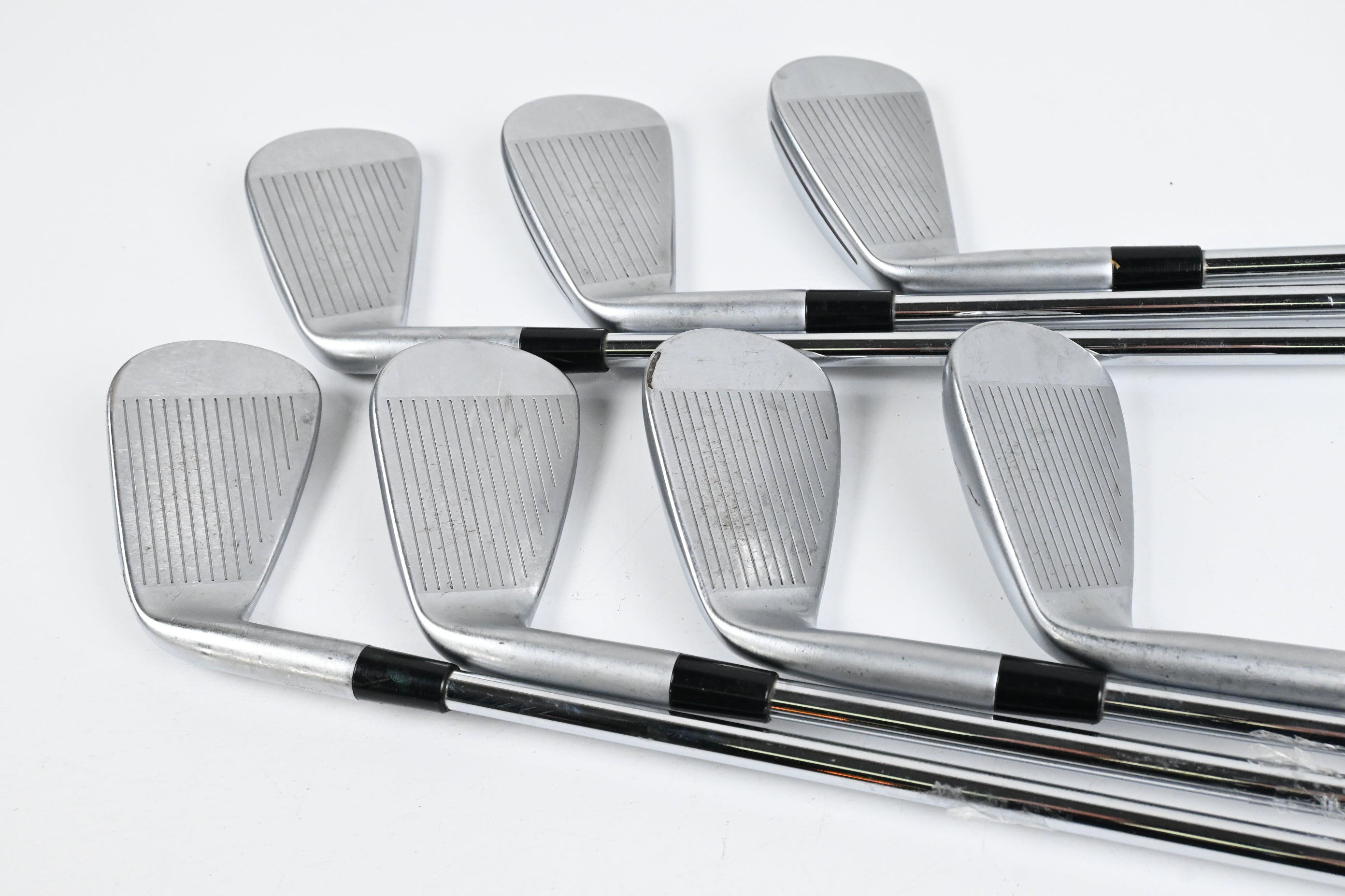 Taylormade P790 2023 Irons / 5-PW+GW / Regular Flex Dynamic Gold R300 95