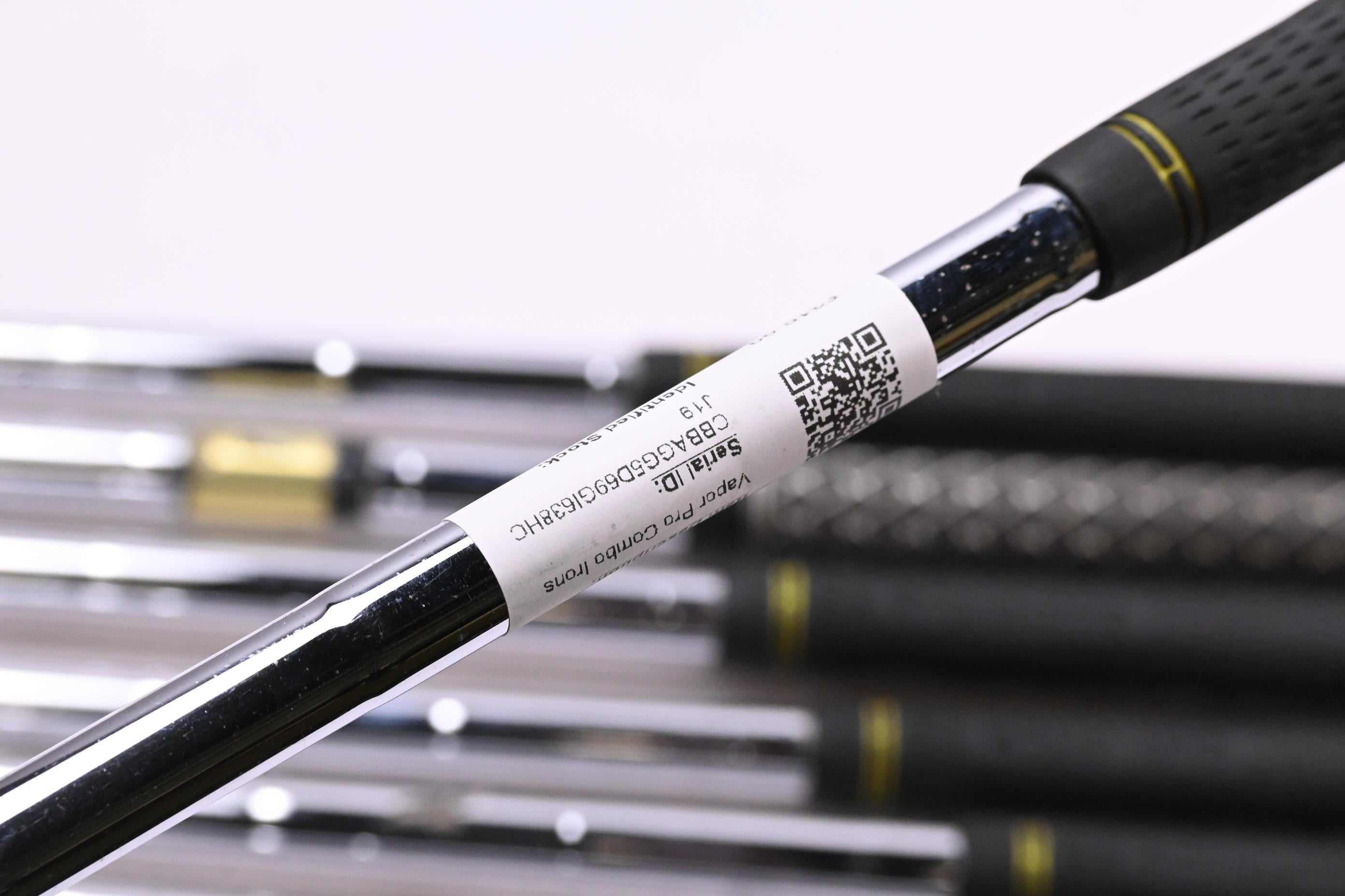 Nike Vapor Pro Combo Irons / 4-PW / Stiff Flex Dynamic Gold SL S300 Shafts