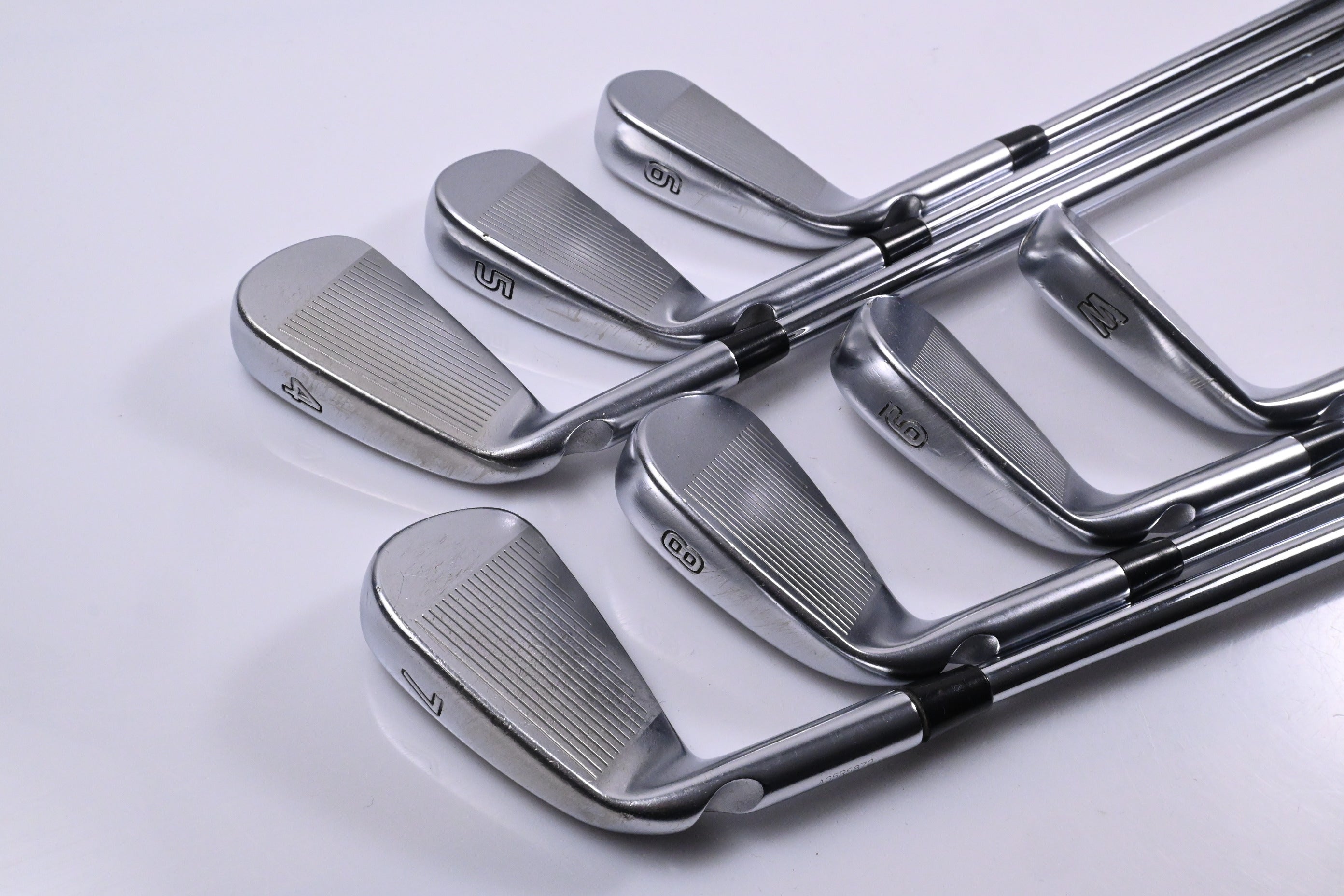 Ping i525 Irons / 4-PW / Blue Dot / Stiff Flex Dynamic Gold 105 S300 Shafts