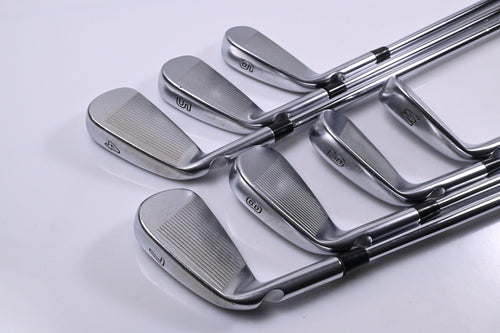 Ping i525 Irons / 4-PW / Blue Dot / Stiff Flex Dynamic Gold 105 S300 Shafts