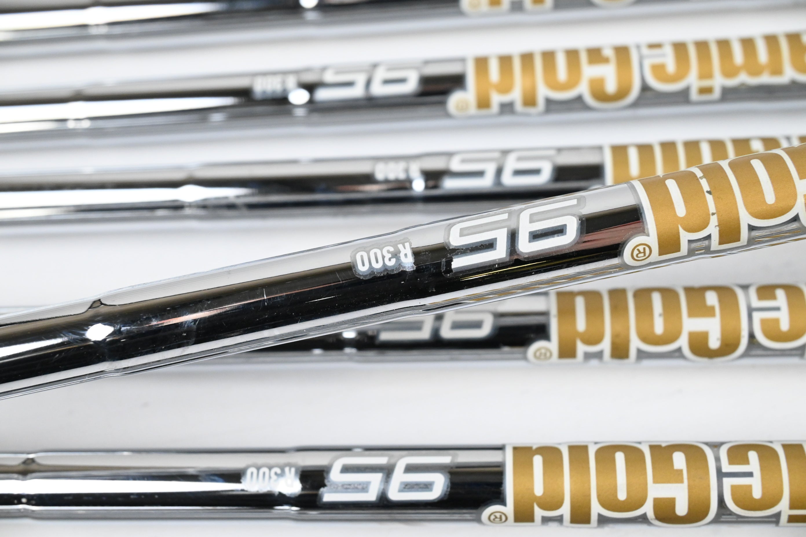 Taylormade P790 2023 Irons / 5-PW+GW / Regular Flex Dynamic Gold R300 95