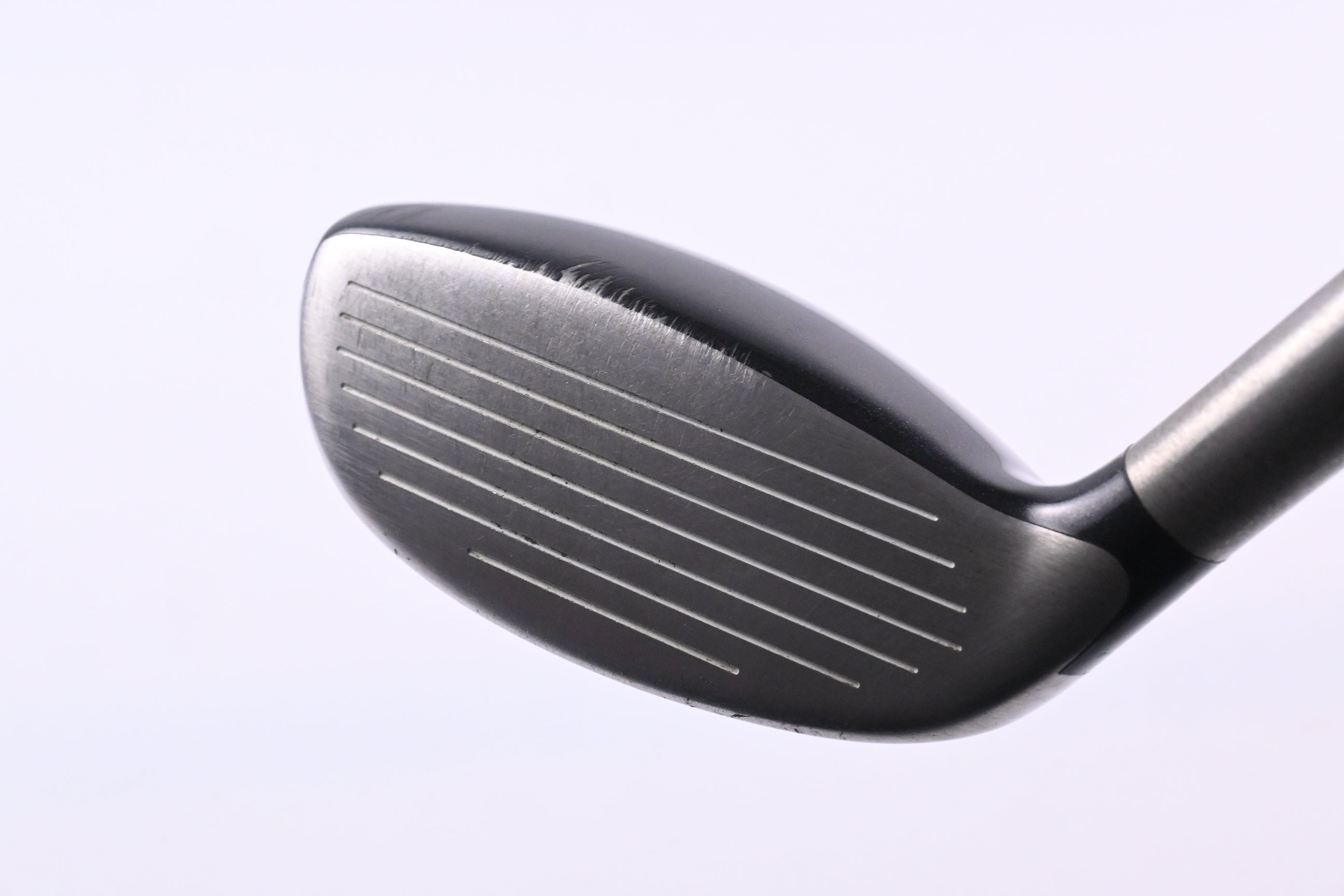 Titleist 909H #2 Hybrid / 17 Degree / Stiff Flex Aldila VooDoo Shaft