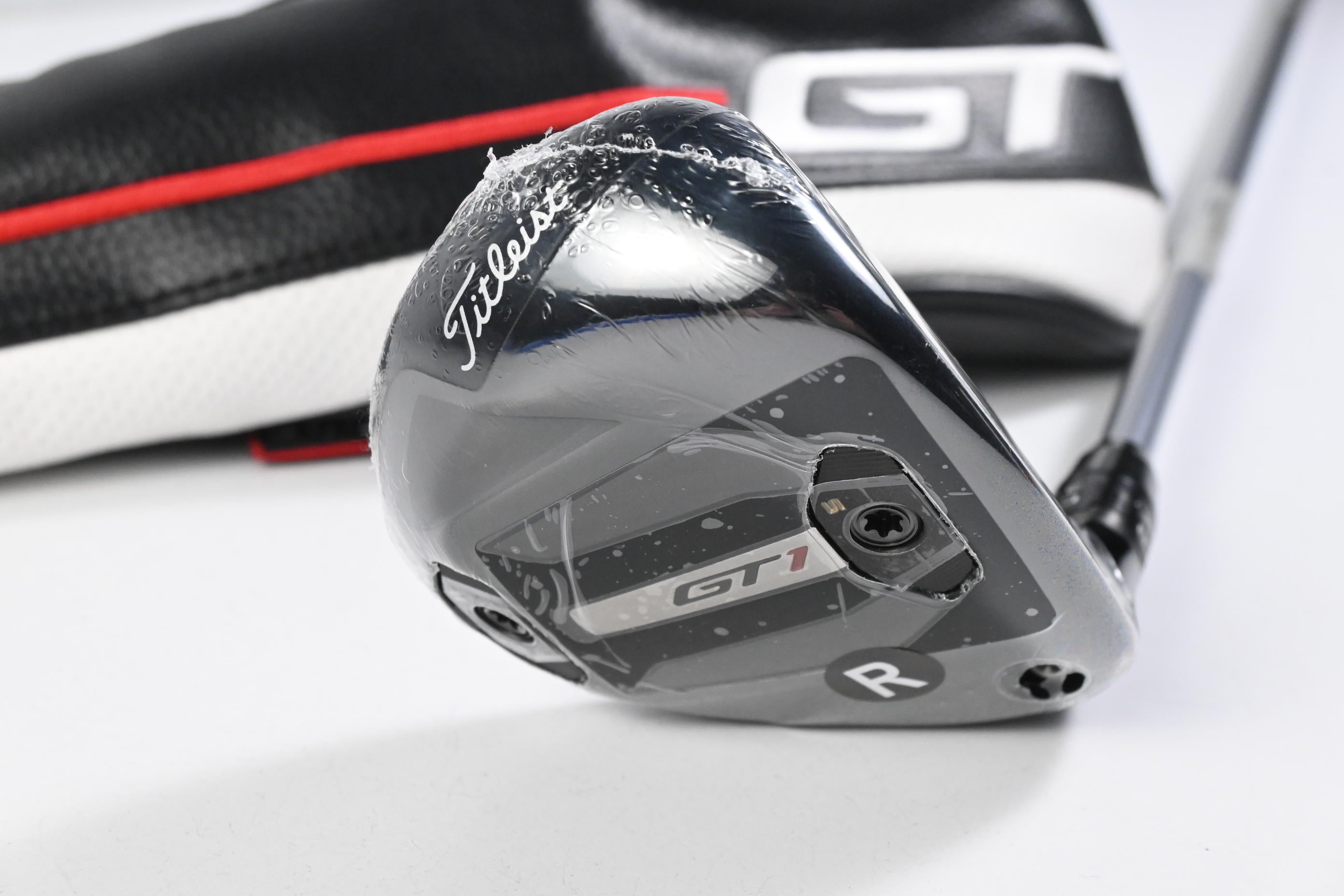 Titleist GT1 #5 Hybrid / 23 Degree / Regular Flex Fujikura Airspeeder 50 Shaft