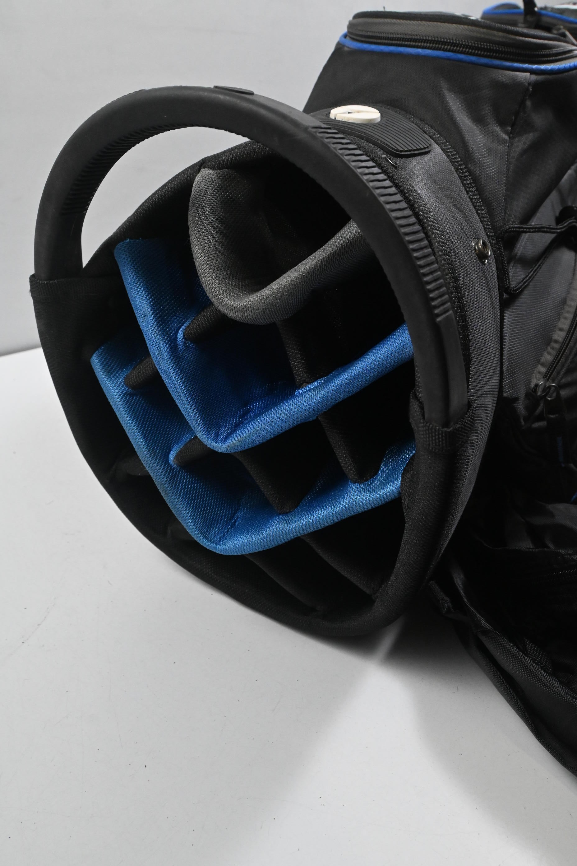 Motocaddy Lite Series Cart Bag / 14-Way Divider / Black, Blue & White
