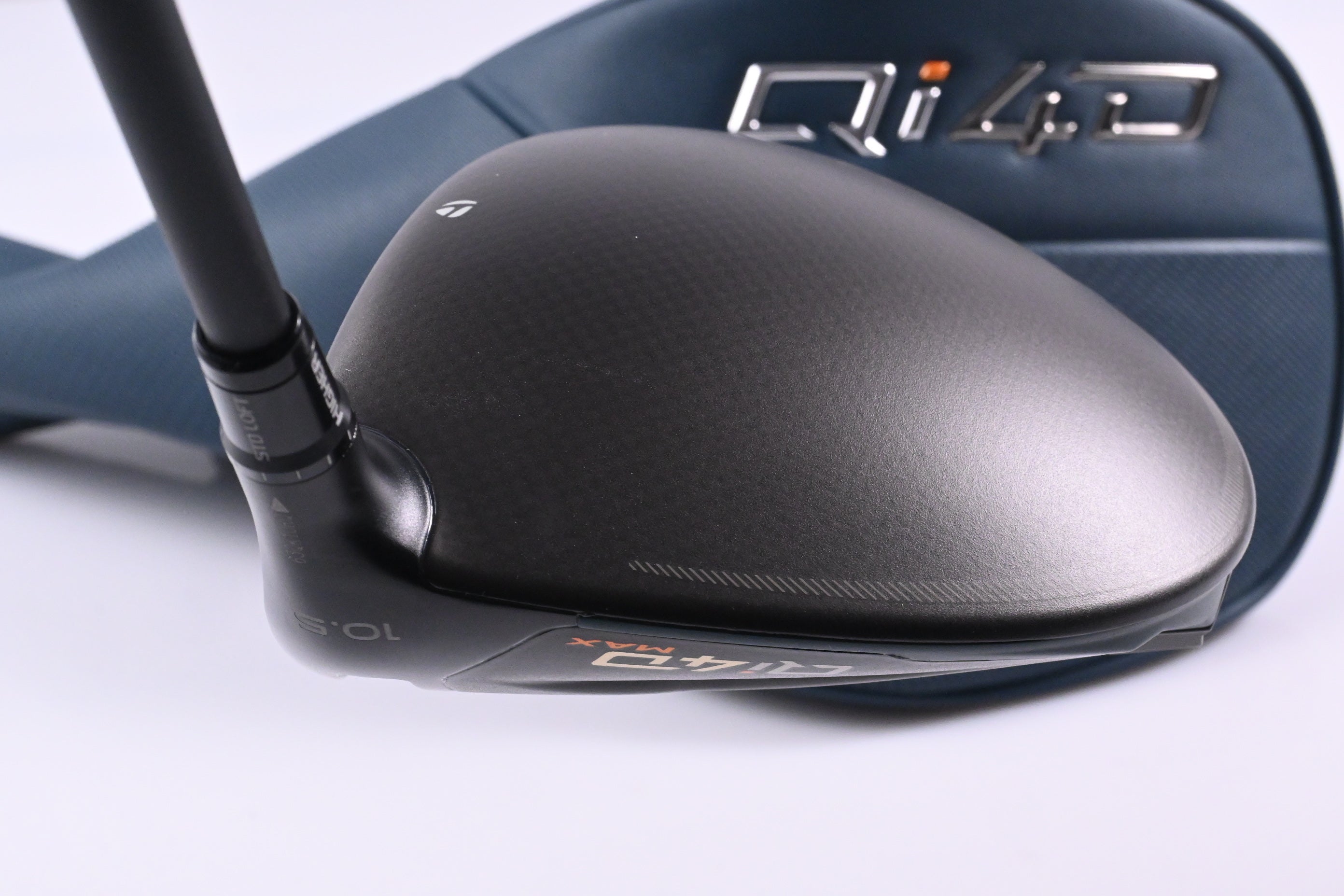 Taylormade Qi4D Max Driver / 10.5 Degree / Regular Flex Vanquish 5 Shaft