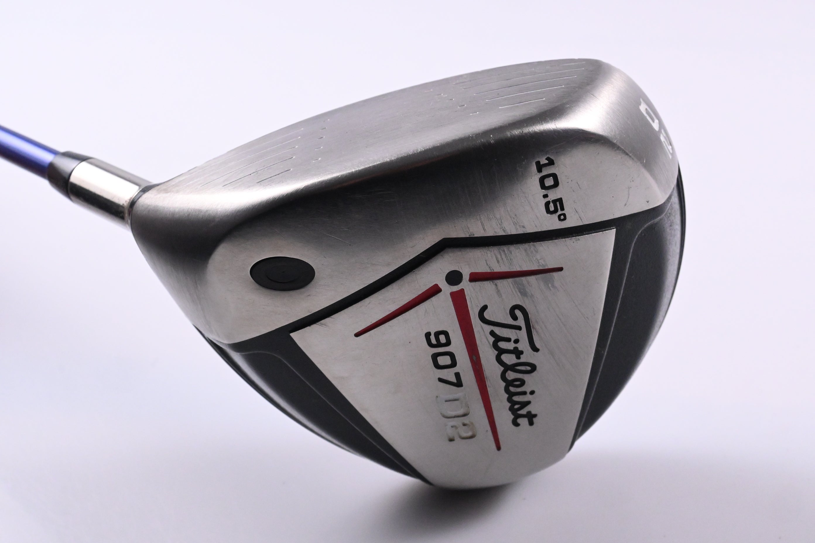 Left Hand Titleist 907 D2 Driver / 10.5 Degree / Regular Flex Tour AD YS-6+