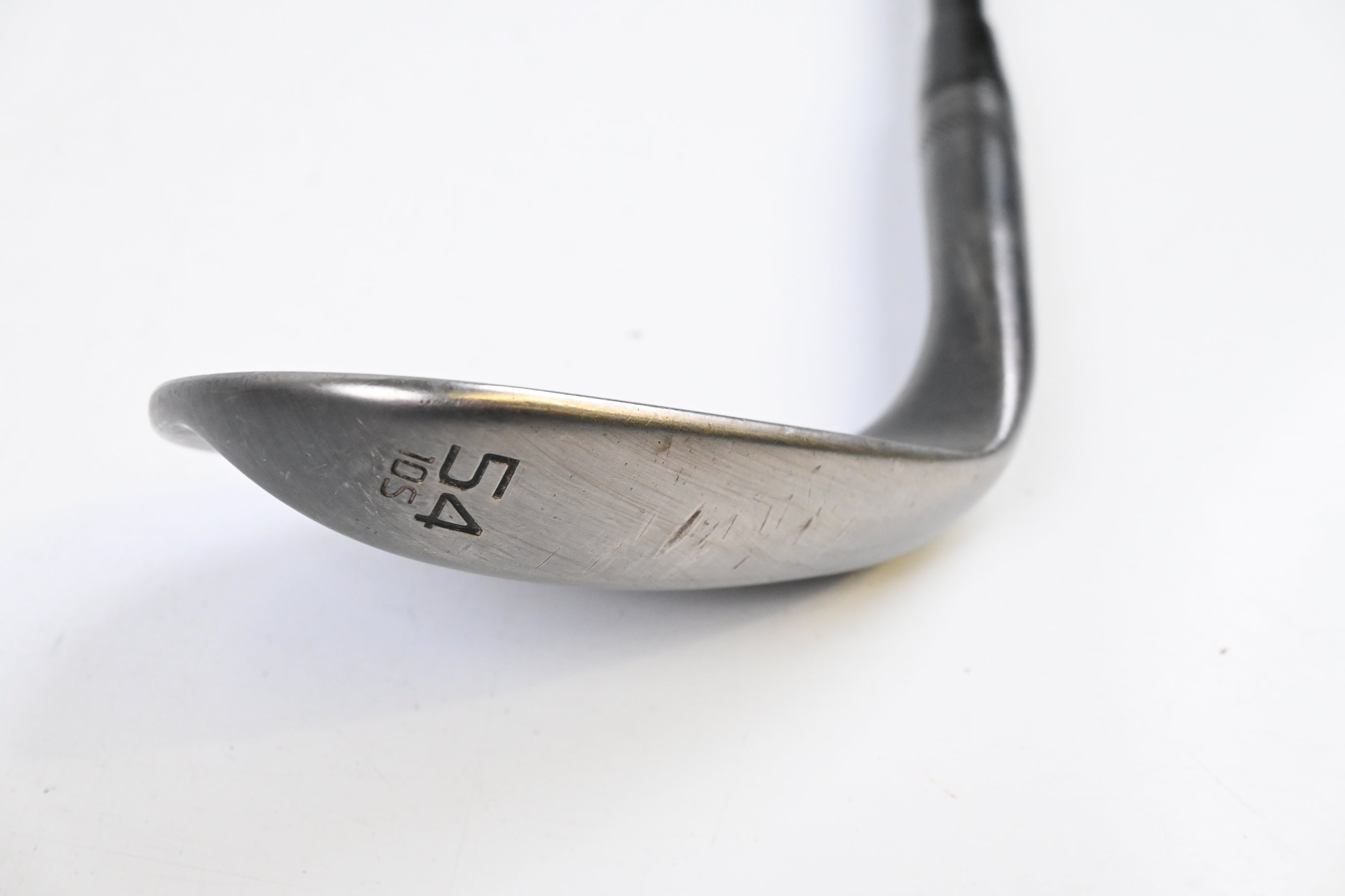 Titleist Vokey SM9 Sand Wedge / 54 Degree / Stiff Flex Dynamic Gold