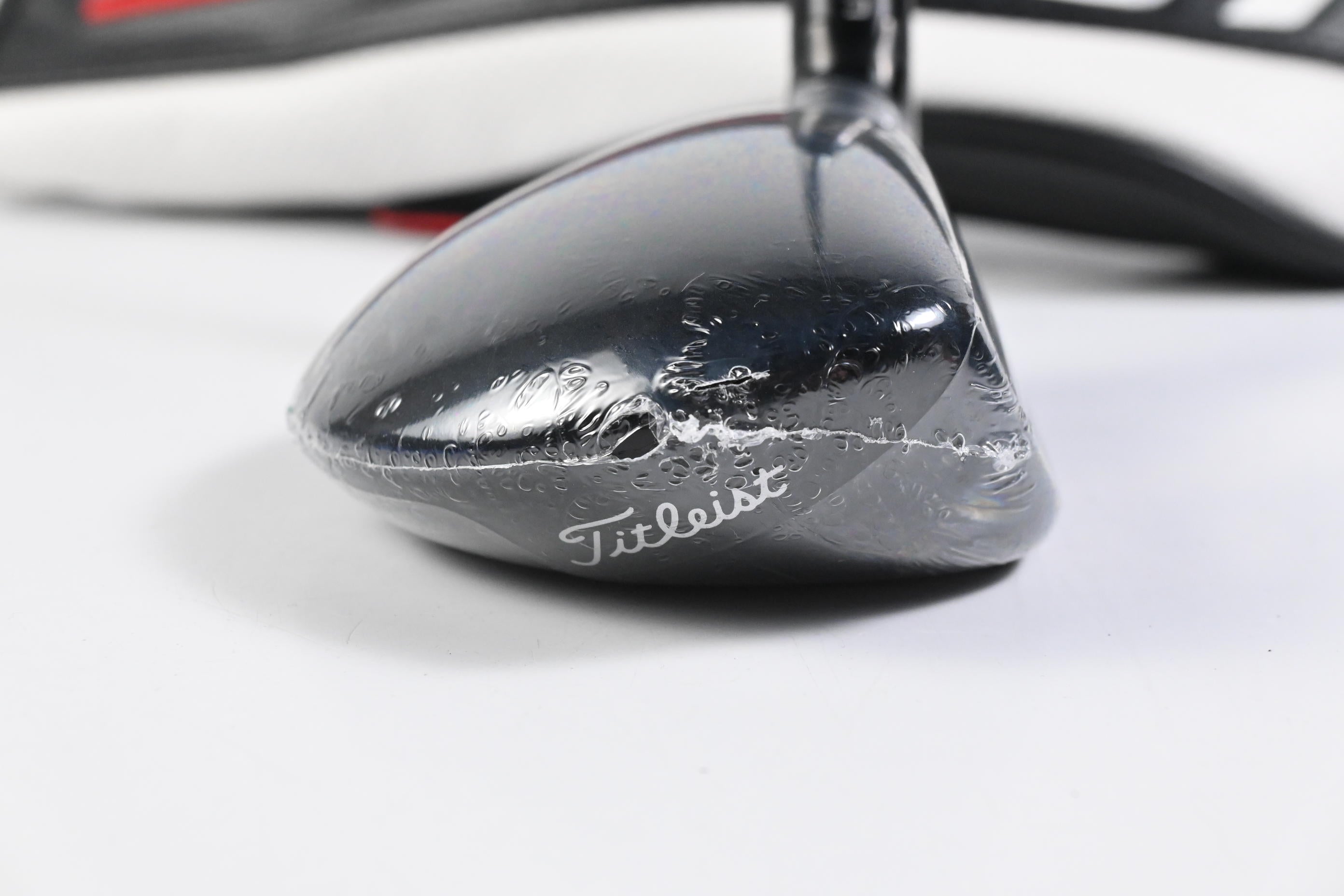 Titleist GT1 #5 Hybrid / 23 Degree / Regular Flex Fujikura Airspeeder 50 Shaft