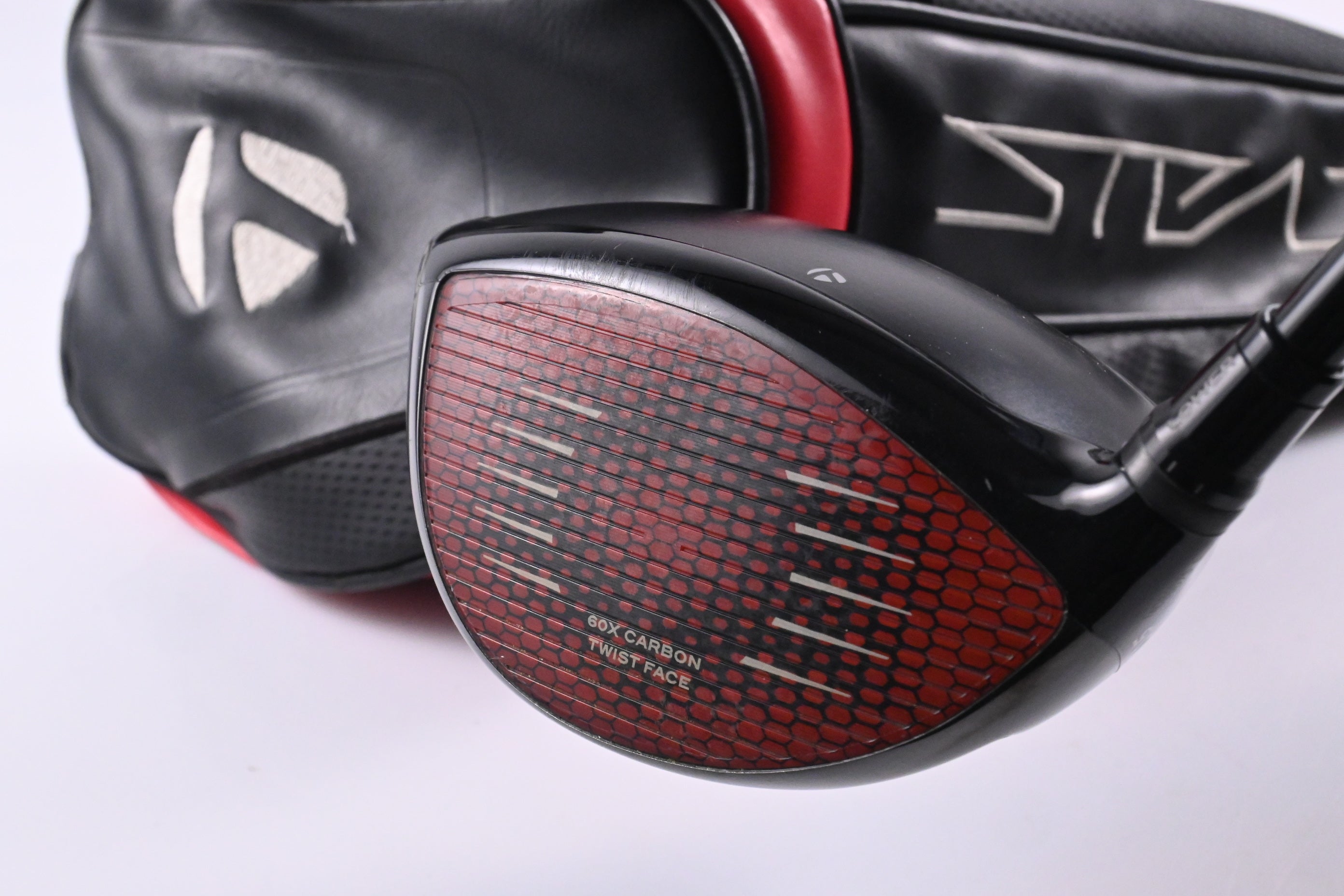 Taylormade Stealth HD Driver / 10.5 Degree / Regular Flex Ventus Red 5 Shaft