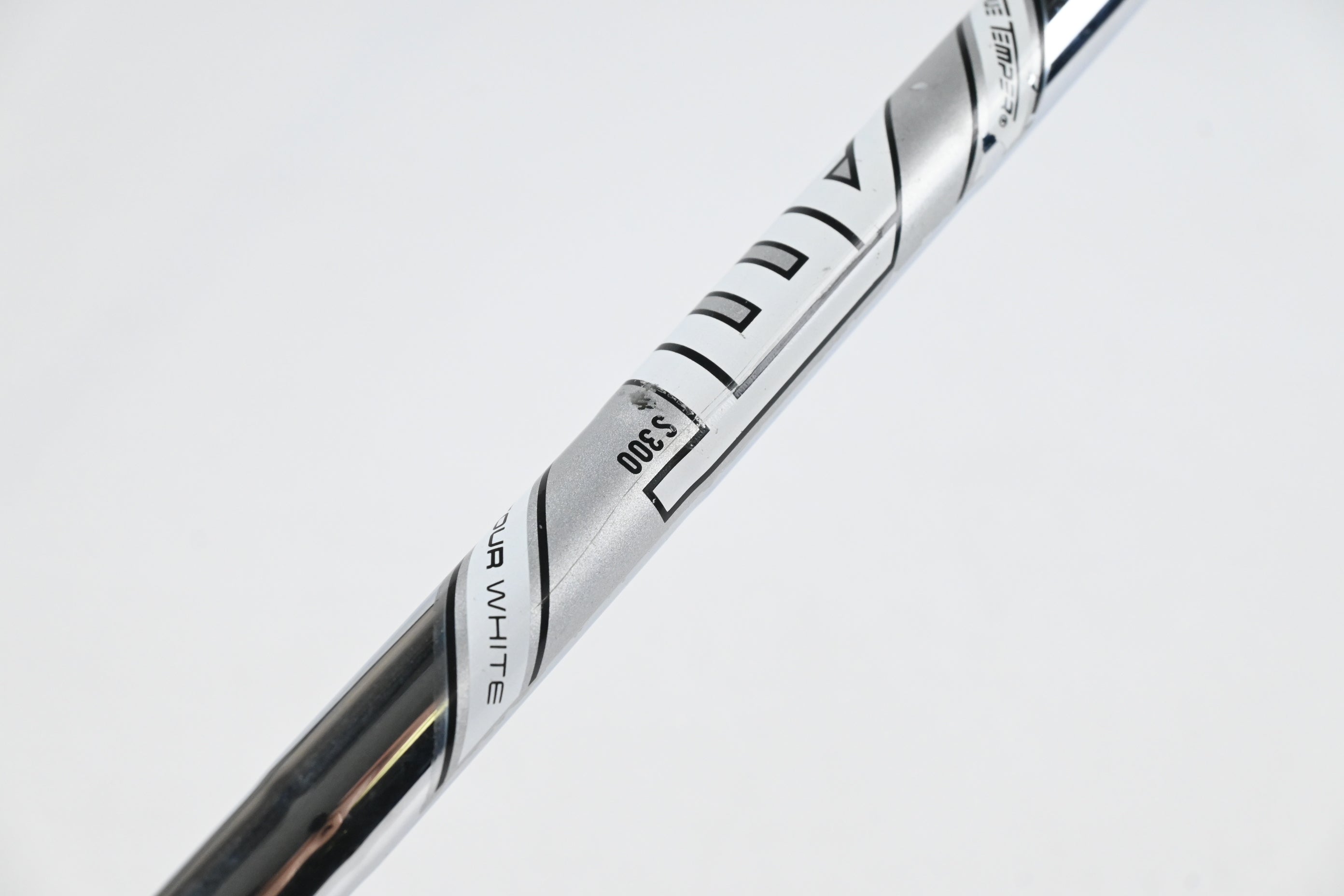 Titleist T200 2023 #4 Iron / 21 Degree / Stiff Flex AMT Tour White S300 Shaft