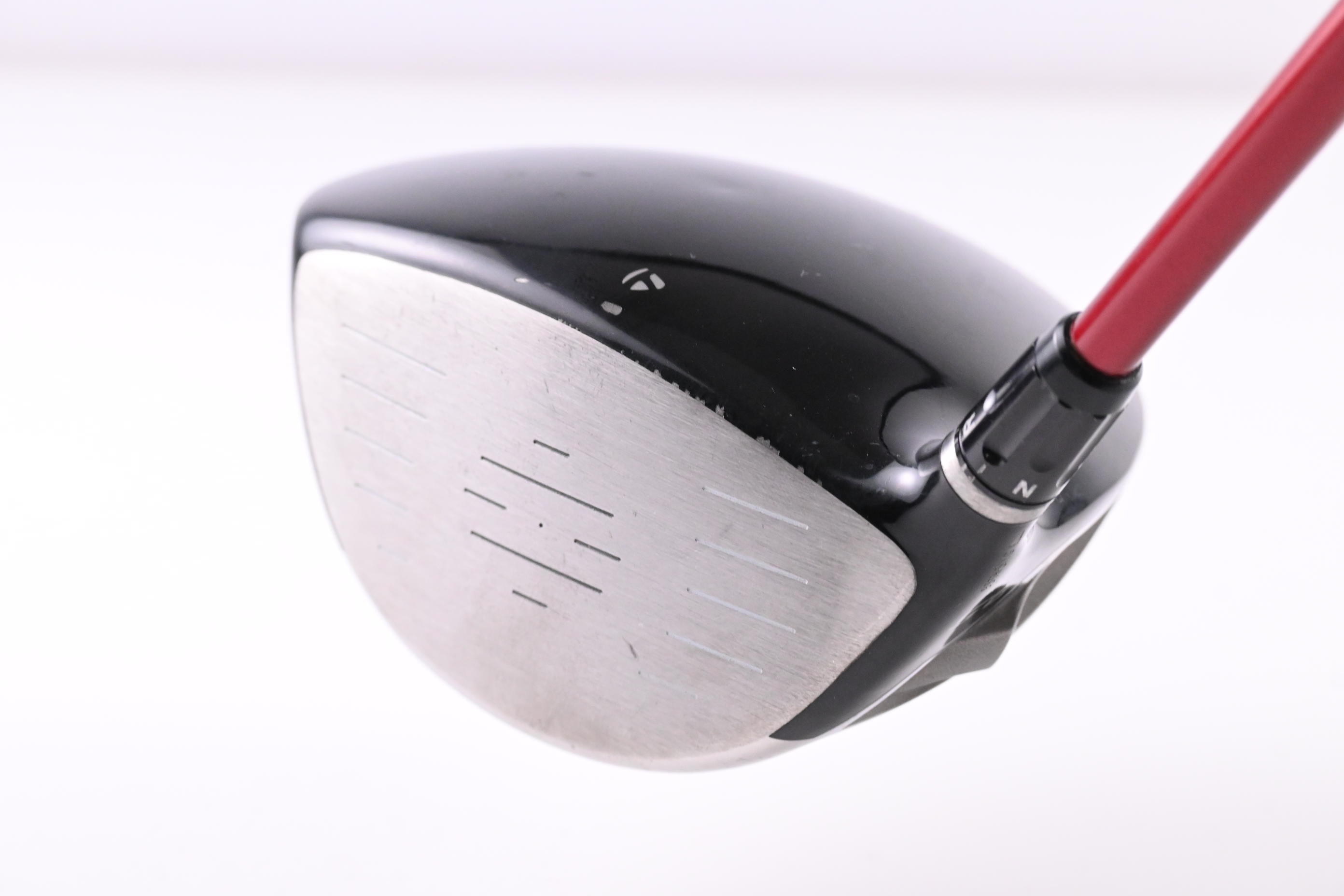 Taylormade R9 Driver / 9.5 Degree / Stiff Flex Aldila Voodoo SVS6 Shaft
