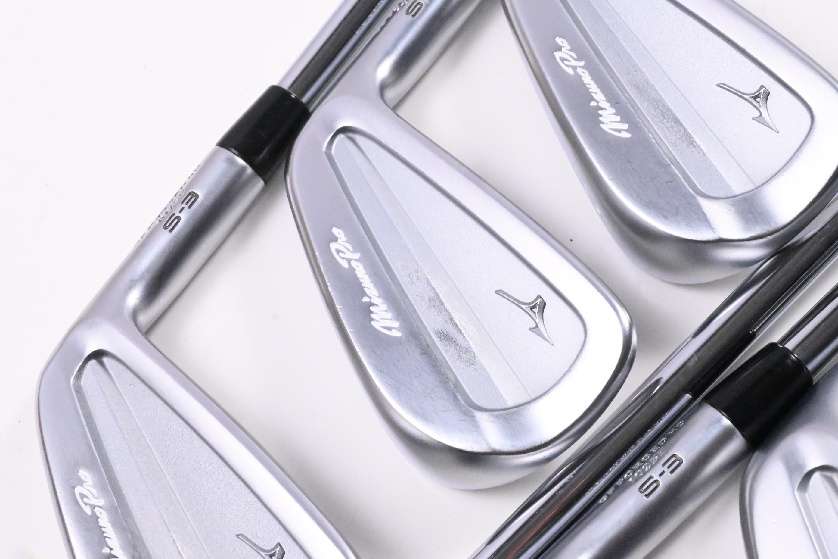 Mizuno Pro S-3 Irons / 4-PW / Stiff Flex AMT Silver Shafts
