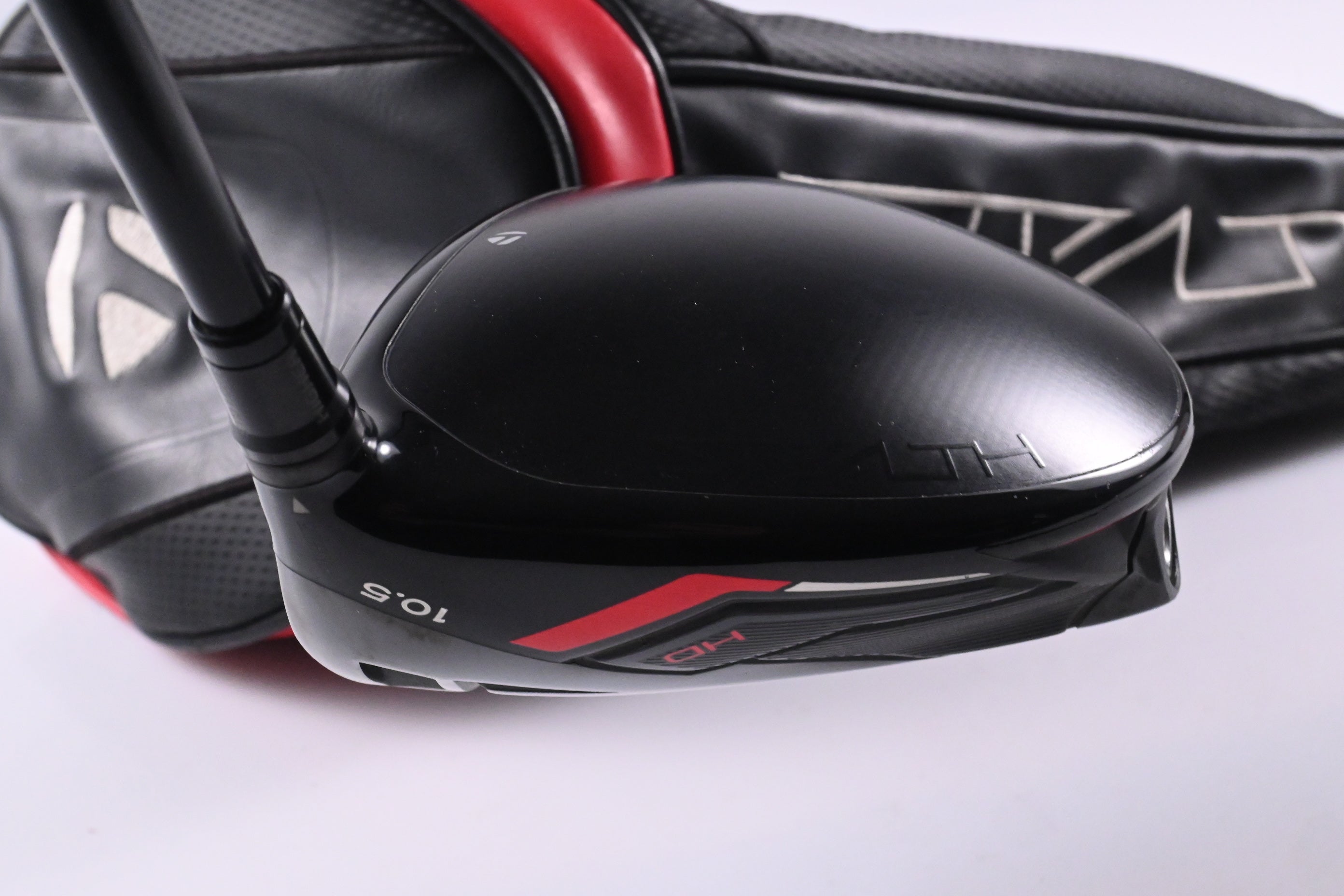 Taylormade Stealth HD Driver / 10.5 Degree / Regular Flex Ventus Red 5 Shaft