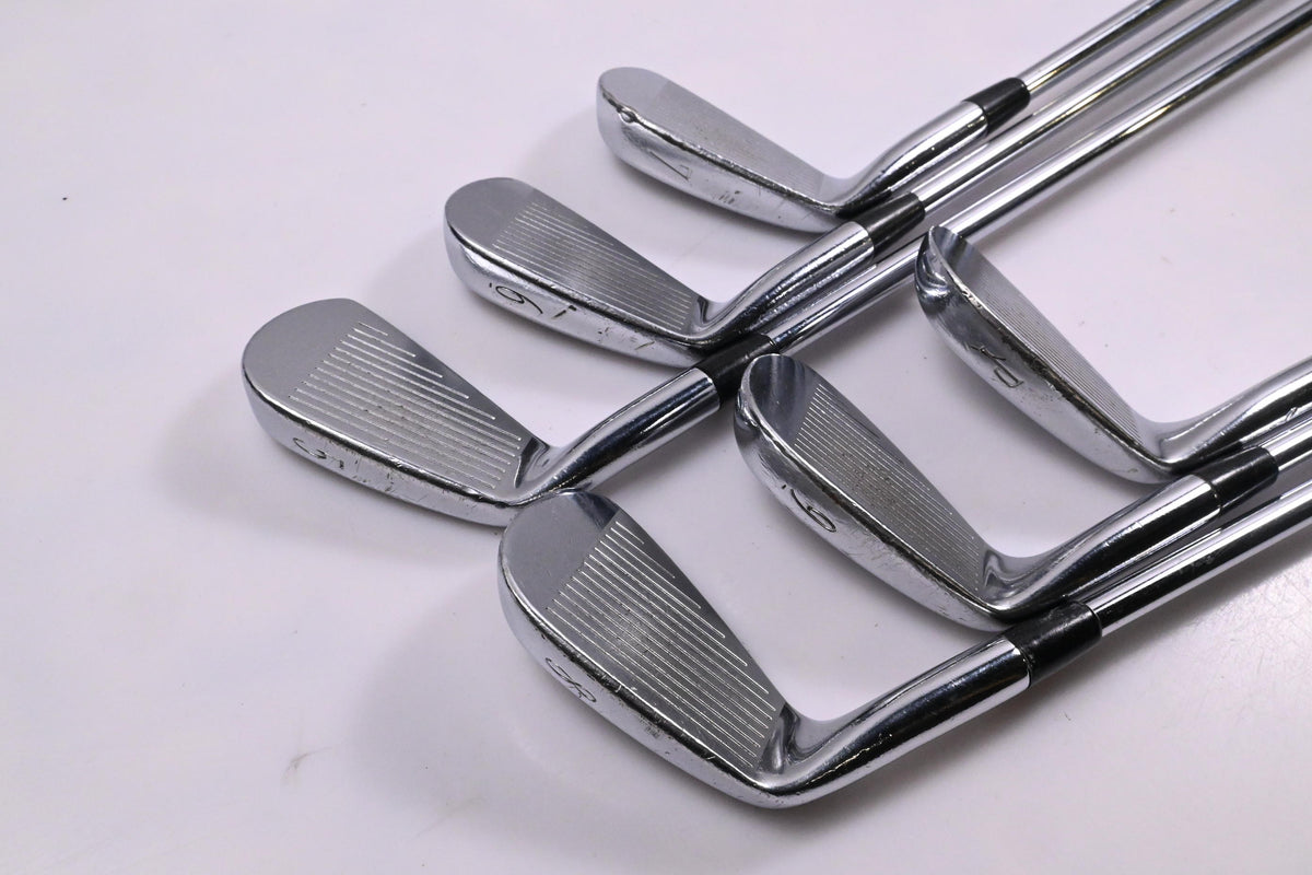 Mizuno MP-30 Irons / 5-PW / Stiff Flex Dynamic Gold S300 Shafts