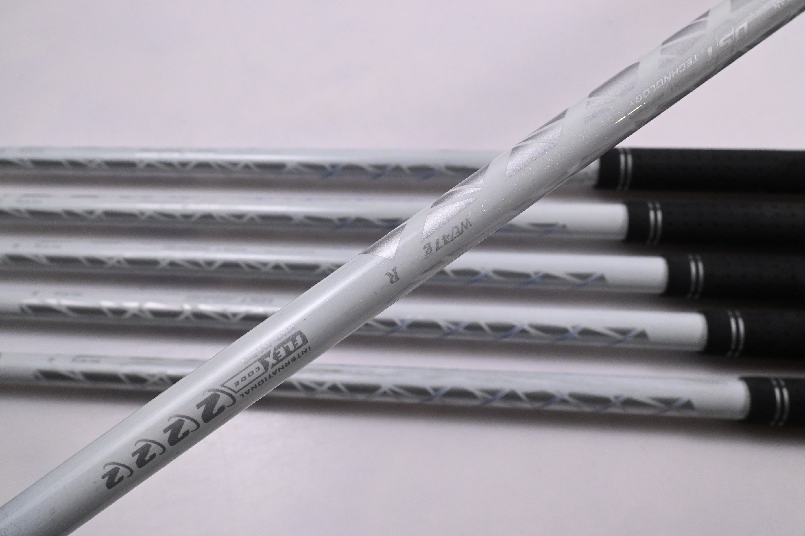 Left Hand XXIO 12 Irons / 6-PW+GW / Regular Flex XXIO MP 1200 47 Shafts