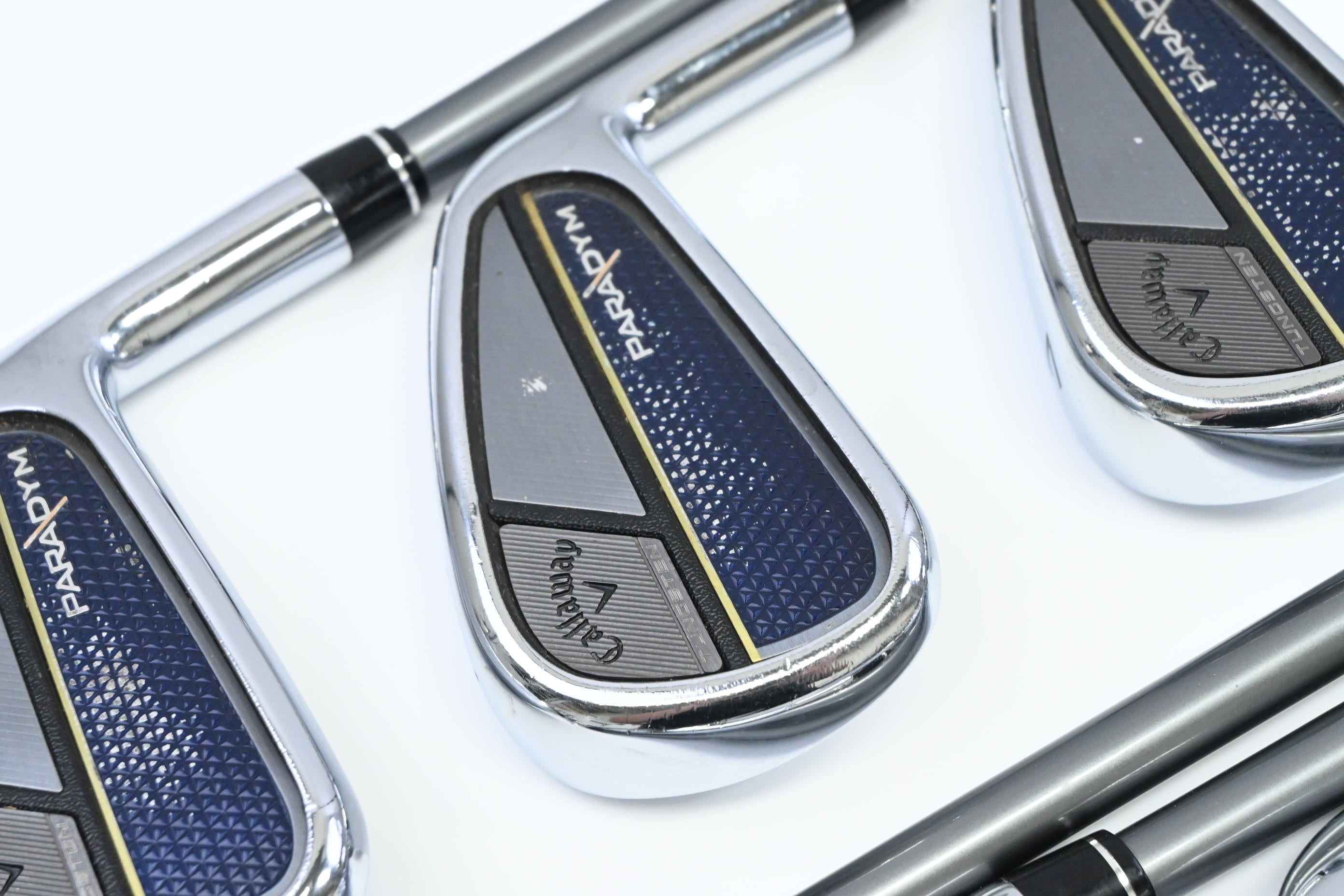 Callaway Paradym Irons / 5-PW+AW / Regular Flex HZRDUS Gen4 Silver 65 Shafts