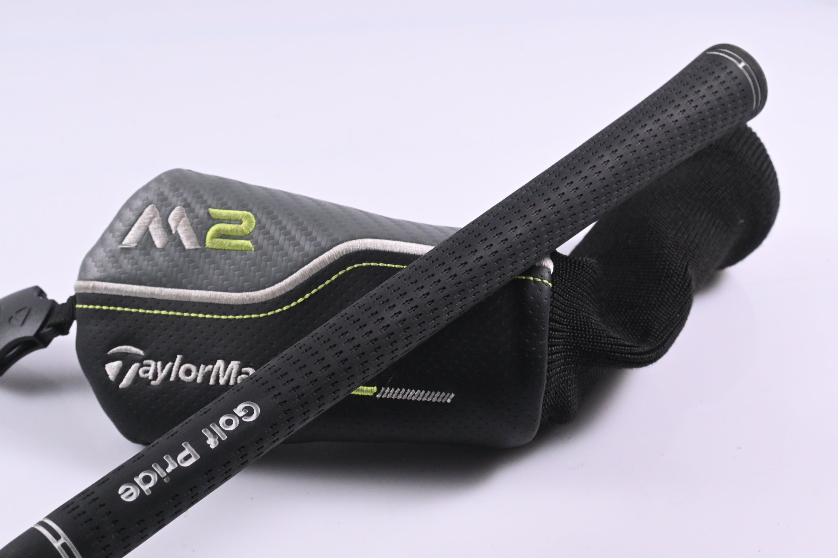 Taylormade M2 2017 #3 Hybrid / 19 Degree / Regular Flex M2 REAX 65 Shaft