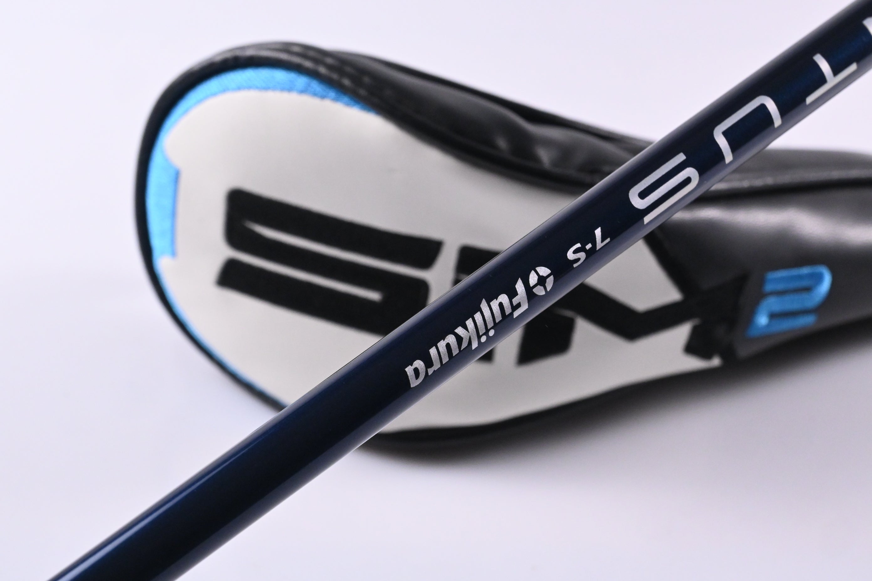 Left Hand Taylormade SIM2 Max #3 Hybrid / 19 Degree / Stiff Flex Ventus Blue 7