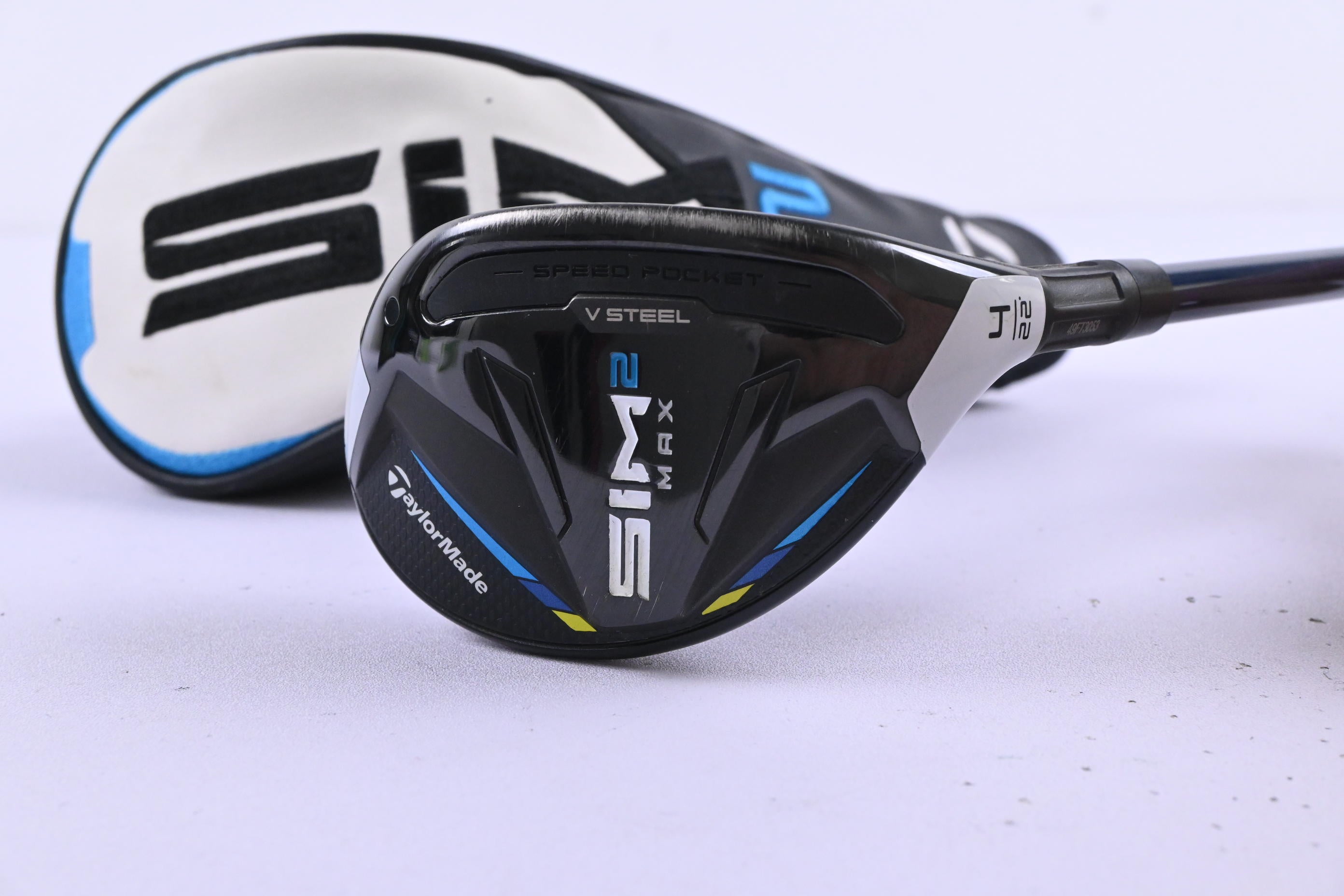 Taylormade SIM2 Max #4 Hybrid / 22 Degree / Regular Flex Fujikura Ventus Blue 6