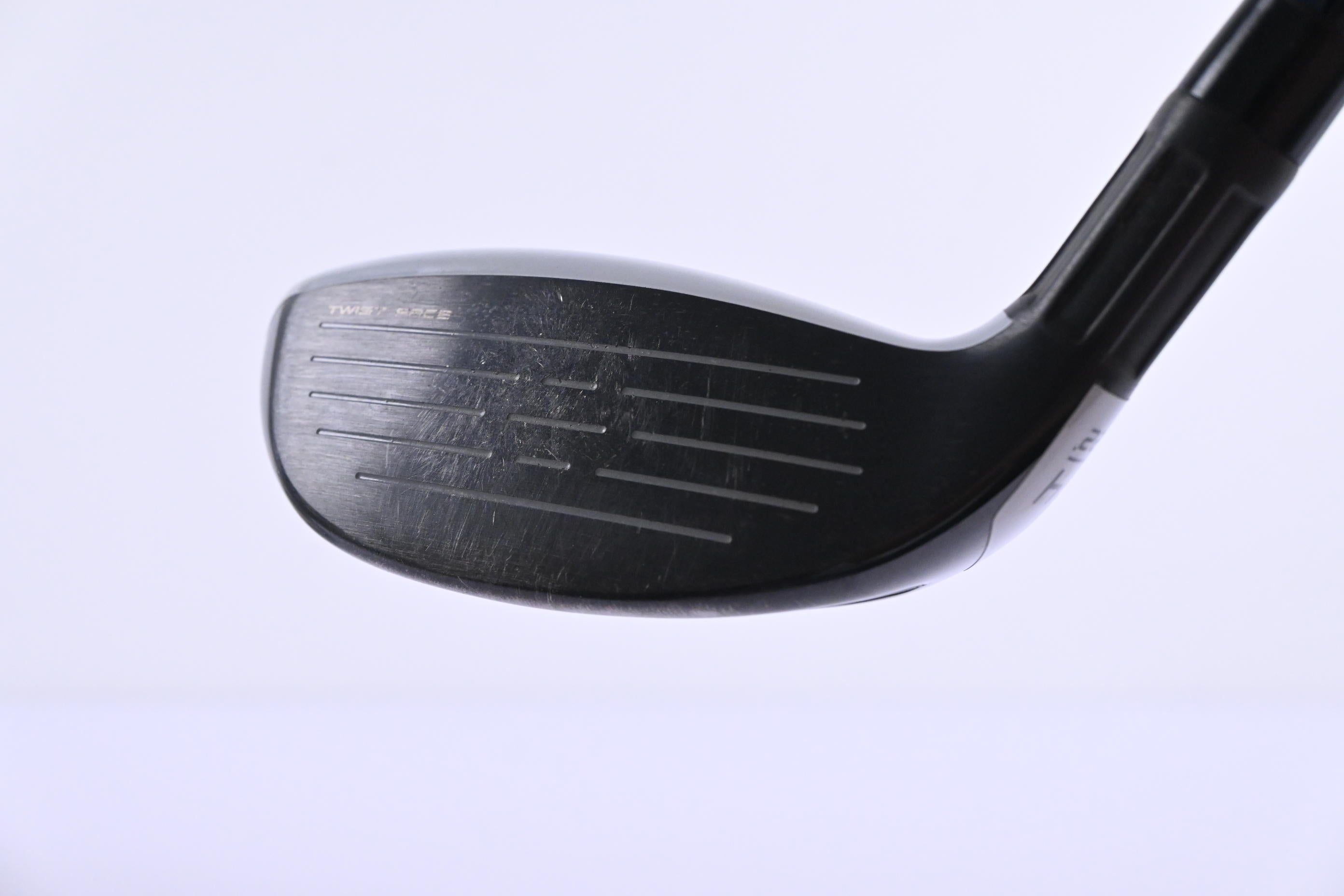 Taylormade SIM2 Max #4 Hybrid / 22 Degree / Regular Flex Fujikura Ventus Blue 6