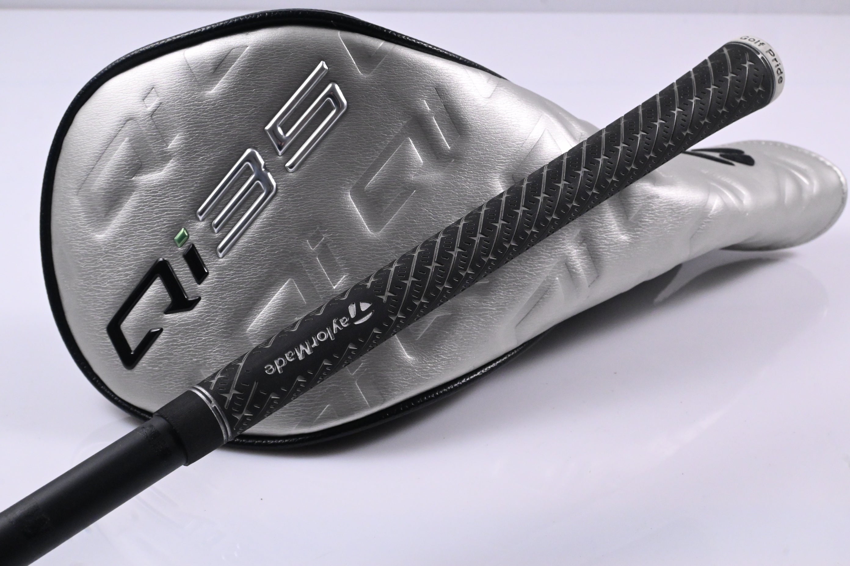 Taylormade Qi35 Max Lite Driver / 12 Degree / Senior Flex Vanquish 4 Shaft