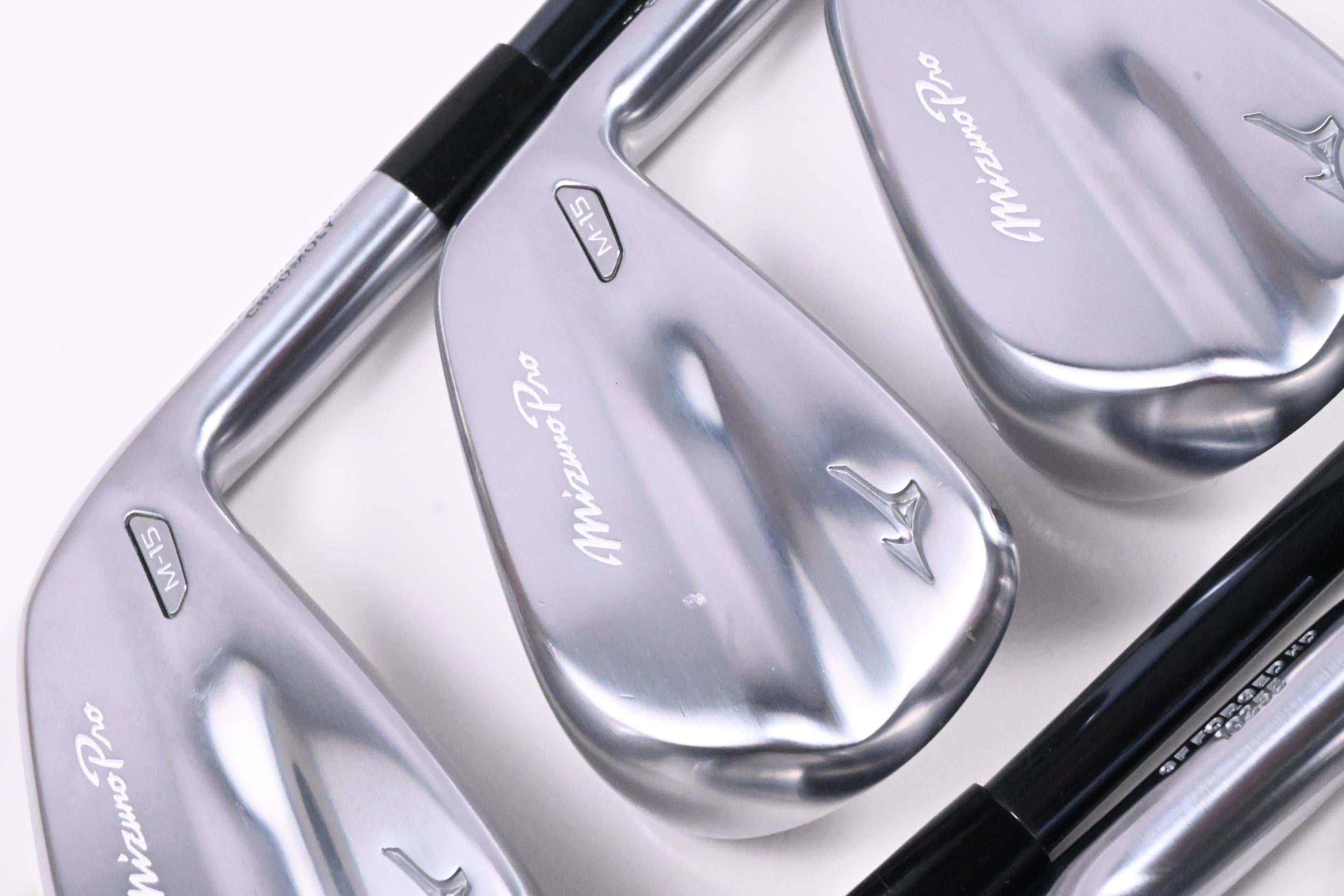 Mizuno M-15 Irons / 6-PW+GW / Senior Flex UST Recoil Dart ESX 60 Shafts