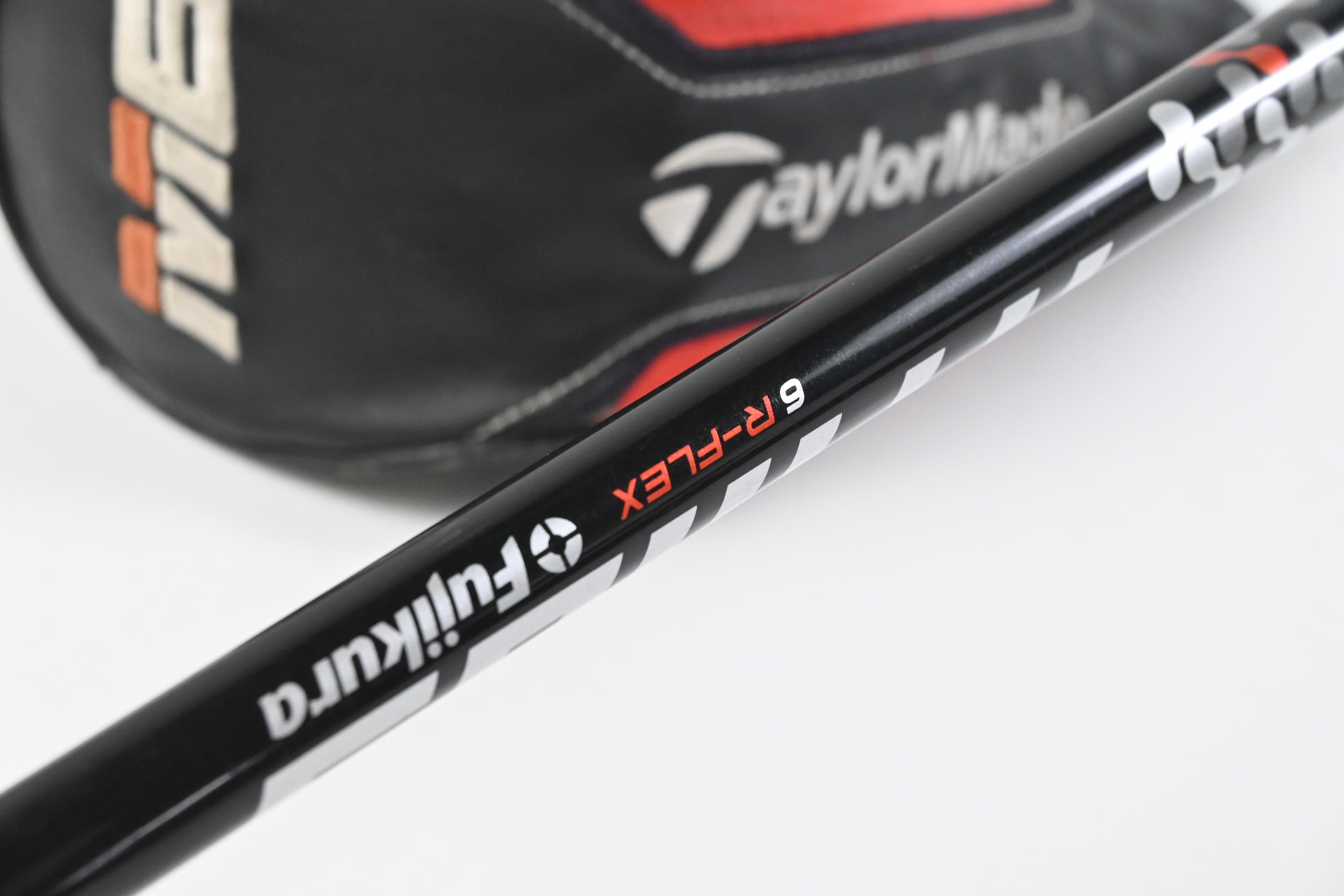 Taylormade M6 #4 Hybrid / 22 Degree / Regular Flex Fujikura Atmos Orange 6