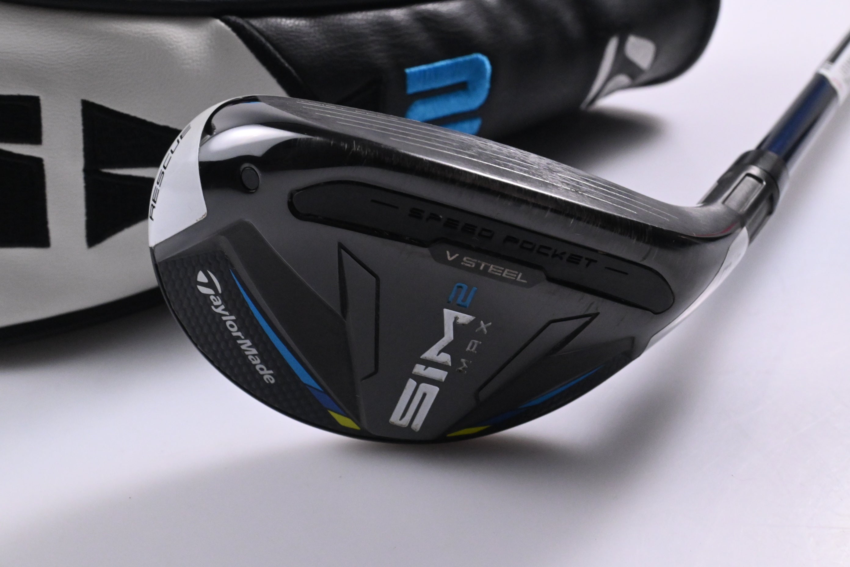 Taylormade SIM2 Max #3 Hybrid / 19 Degree / Regular Flex Ventus Blue 6 Shaft