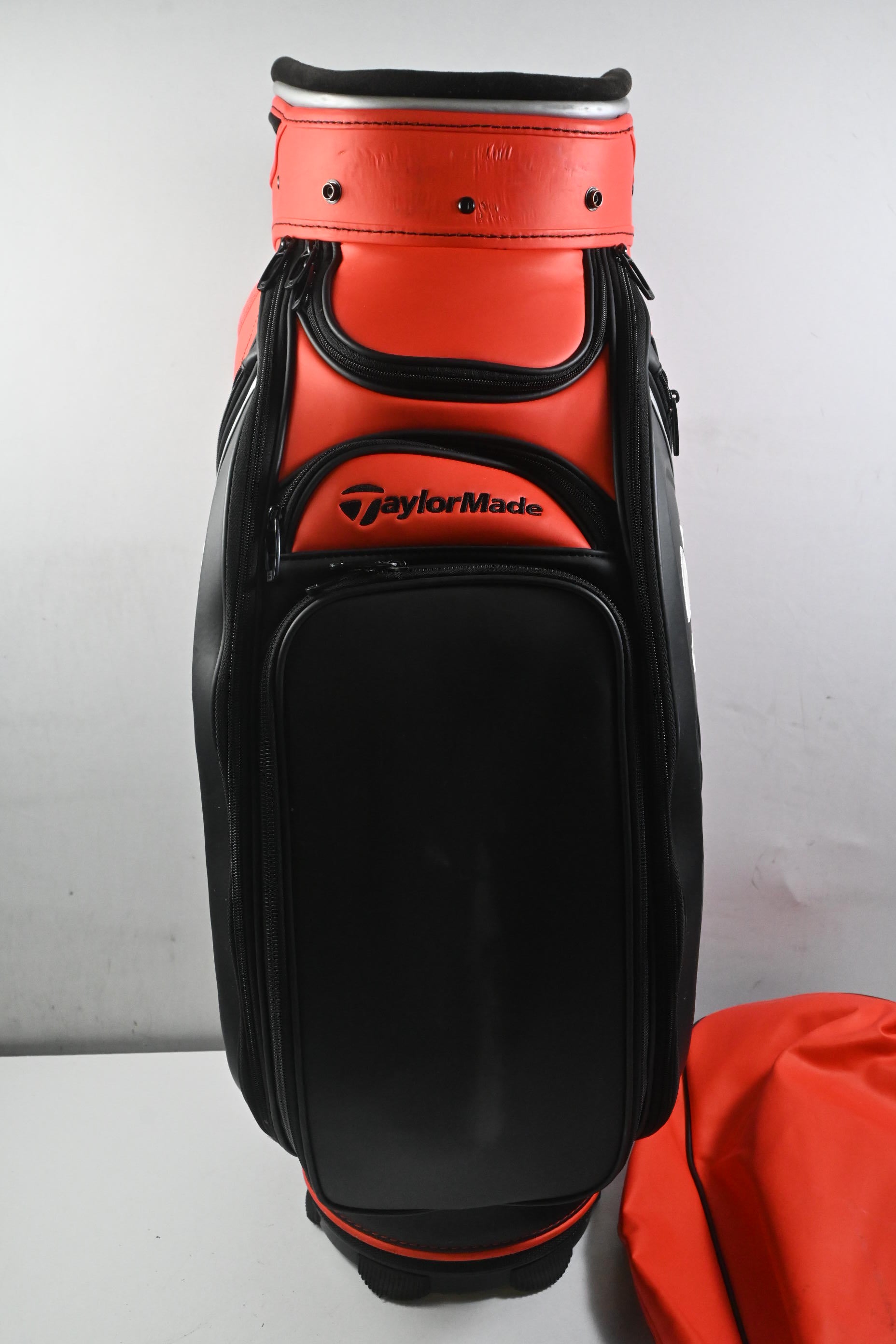 Taylormade Tour Bag / 6-Way Divider / Black, Red & White