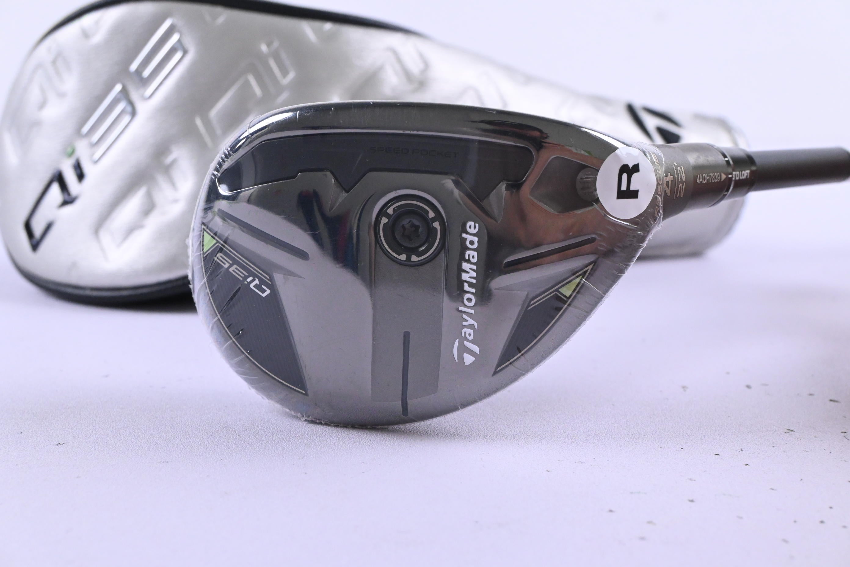 Taylormade Qi35 #4 Hybrid / 22 Degree / Regular Flex Fujikura Ventus Blue 6