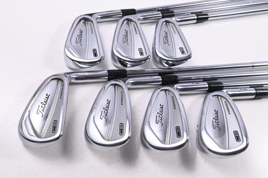 Titleist 716 CB Irons / 4-PW / Stiff Flex Dynamic Gold S300 Shafts