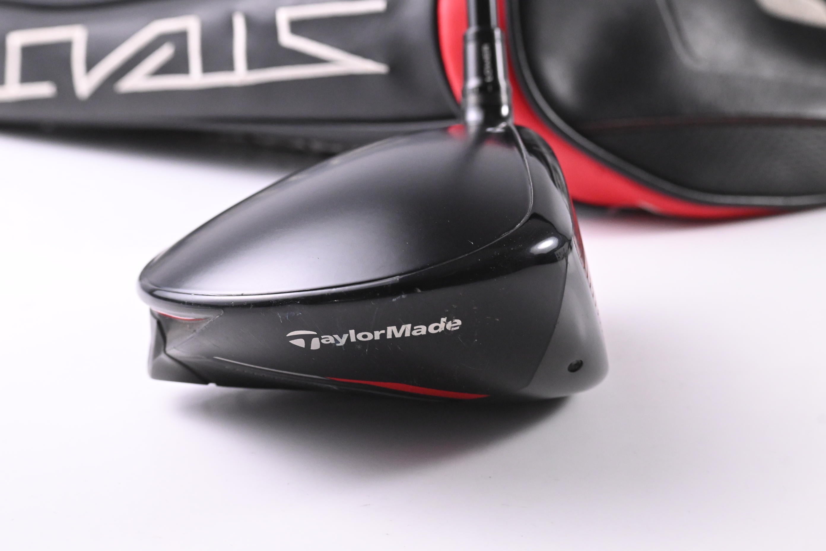 Taylormade Stealth HD Driver / 10.5 Degree / Regular Flex Fujikura Airspeeder 45