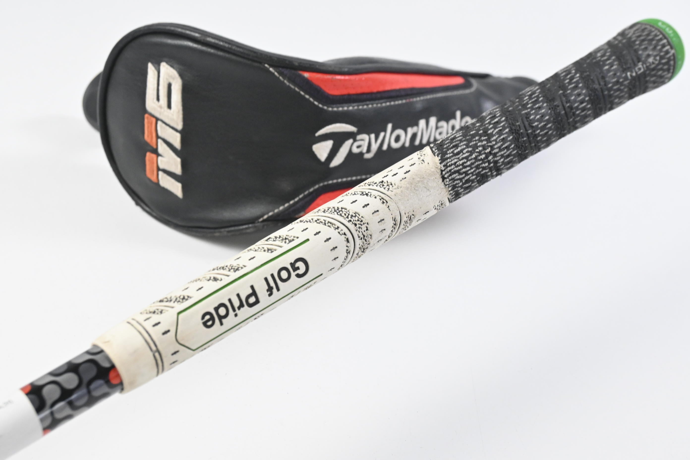 Taylormade M6 #4 Hybrid / 22 Degree / Regular Flex Fujikura Atmos Orange 6
