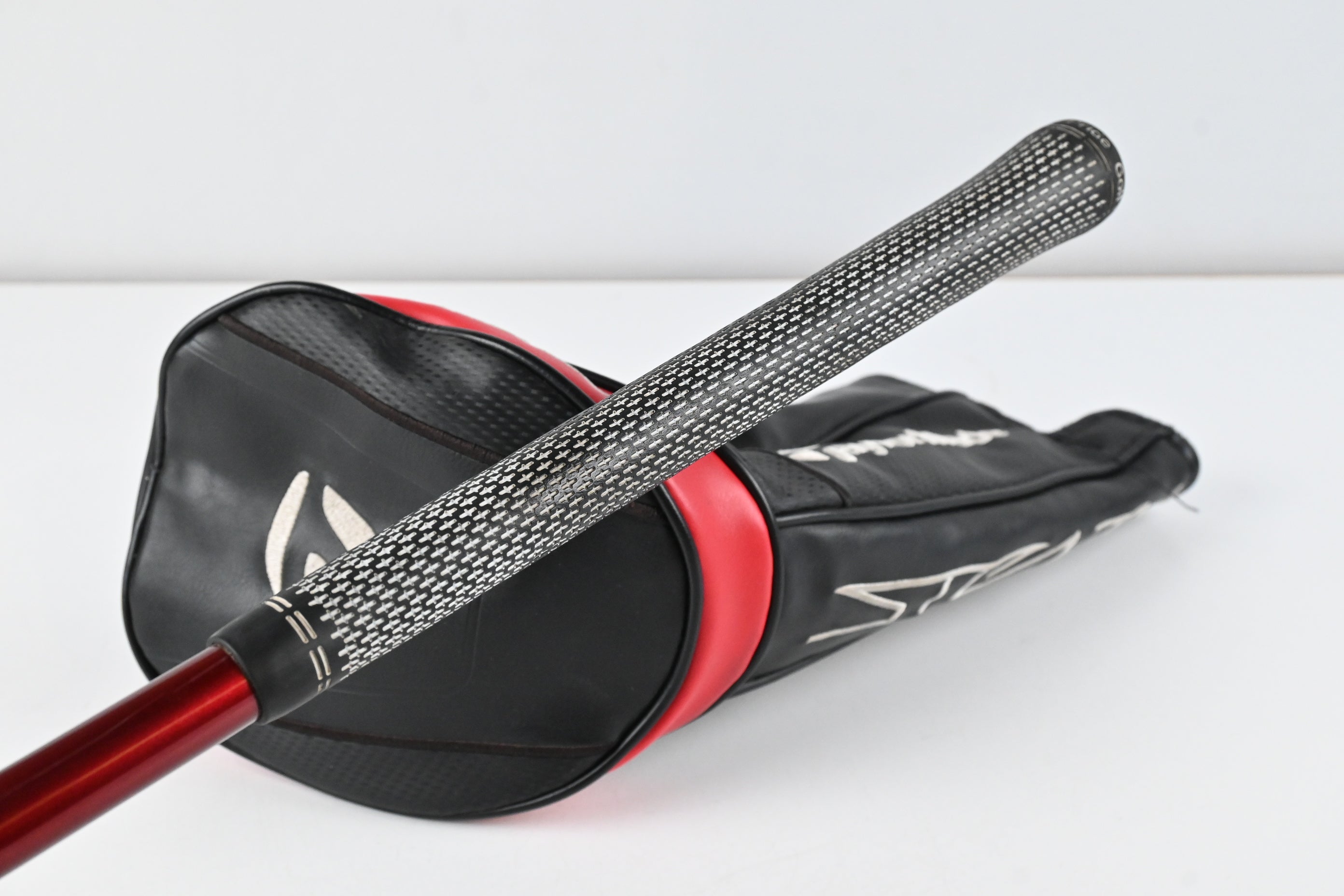 Taylormade Stealth Plus Driver / 10.5 Degree / Stiff Flex Hzrdus Smoke Red RDX 60