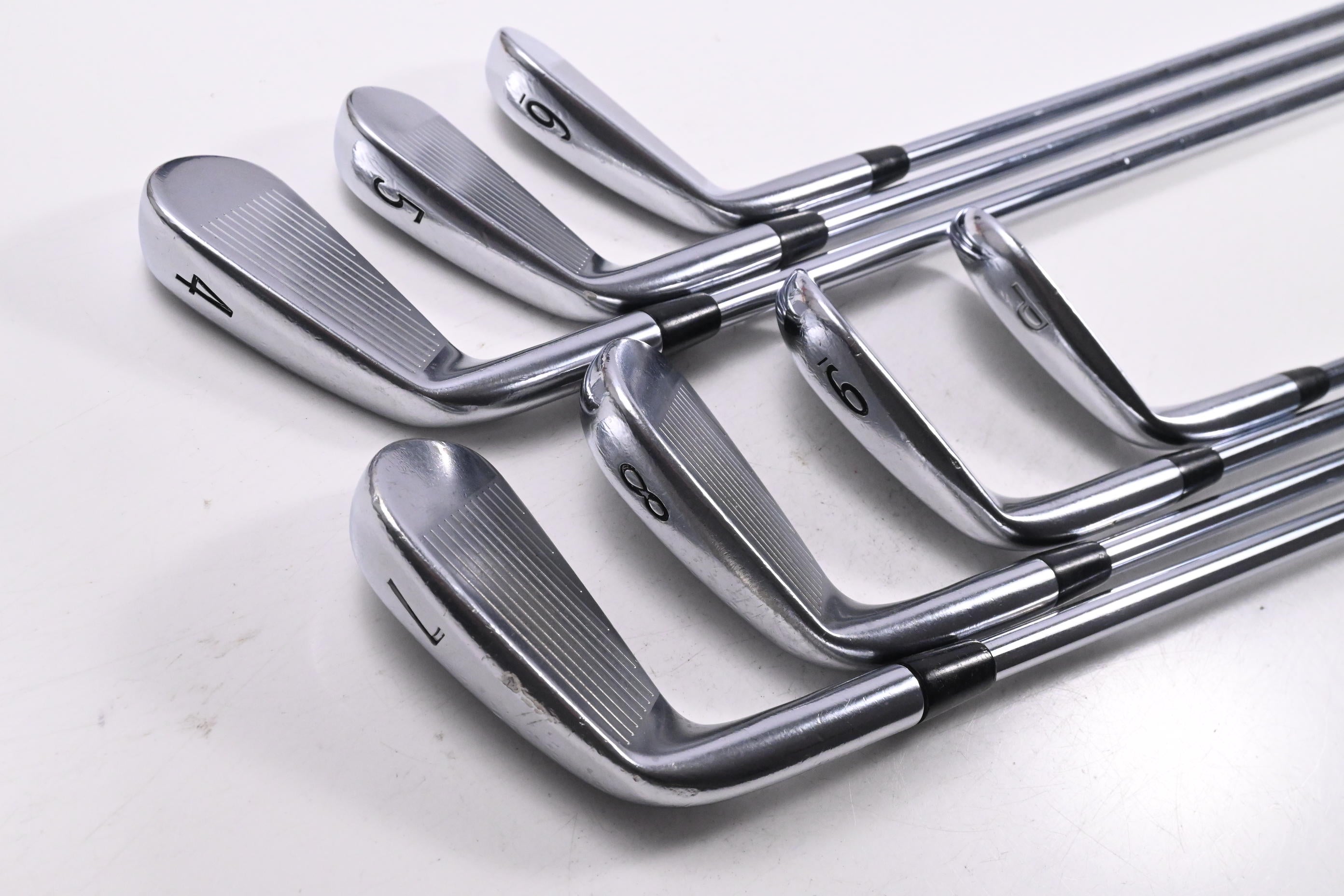 Titleist 716 CB Irons / 4-PW / Stiff Flex Dynamic Gold S300 Shafts