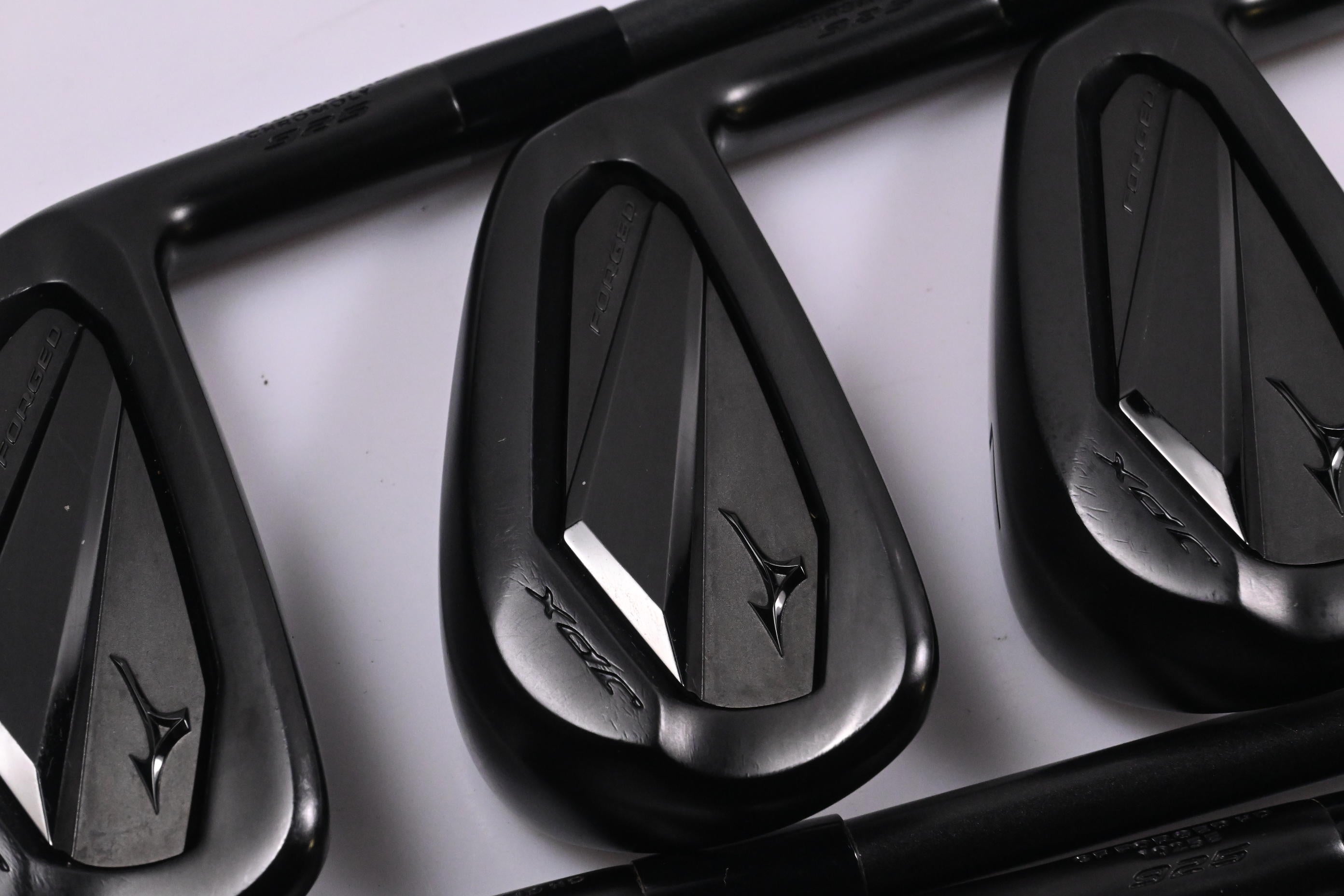 Mizuno JPX 925 Forged Irons / 5-PW / Stiff Flex Dynamic Gold Mid 115 S400 Shafts