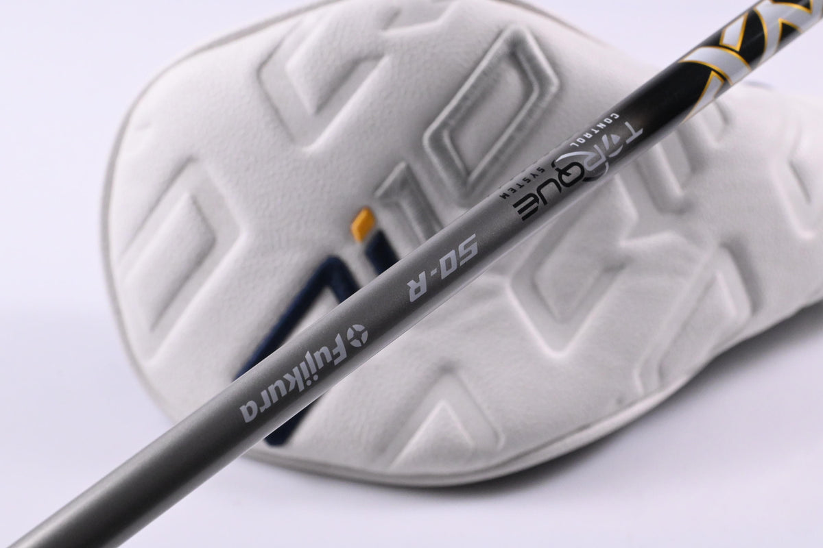 Taylormade Qi10 Driver / 9 Degree / Regular Flex Fujikura SpeederNX TCS 50 Shaft