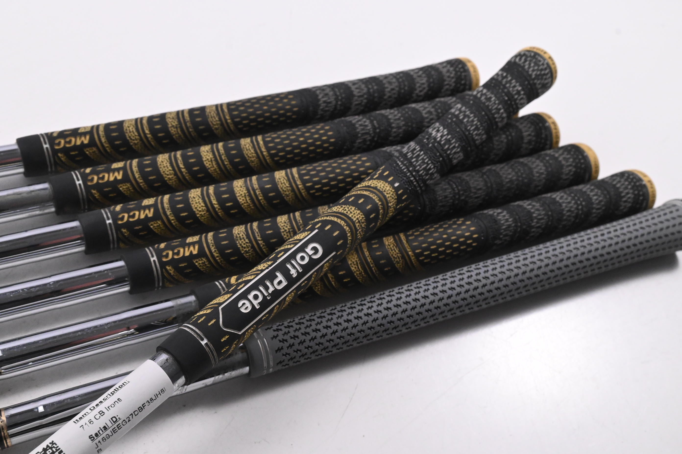Titleist 716 CB Irons / 4-PW / Stiff Flex Dynamic Gold S300 Shafts