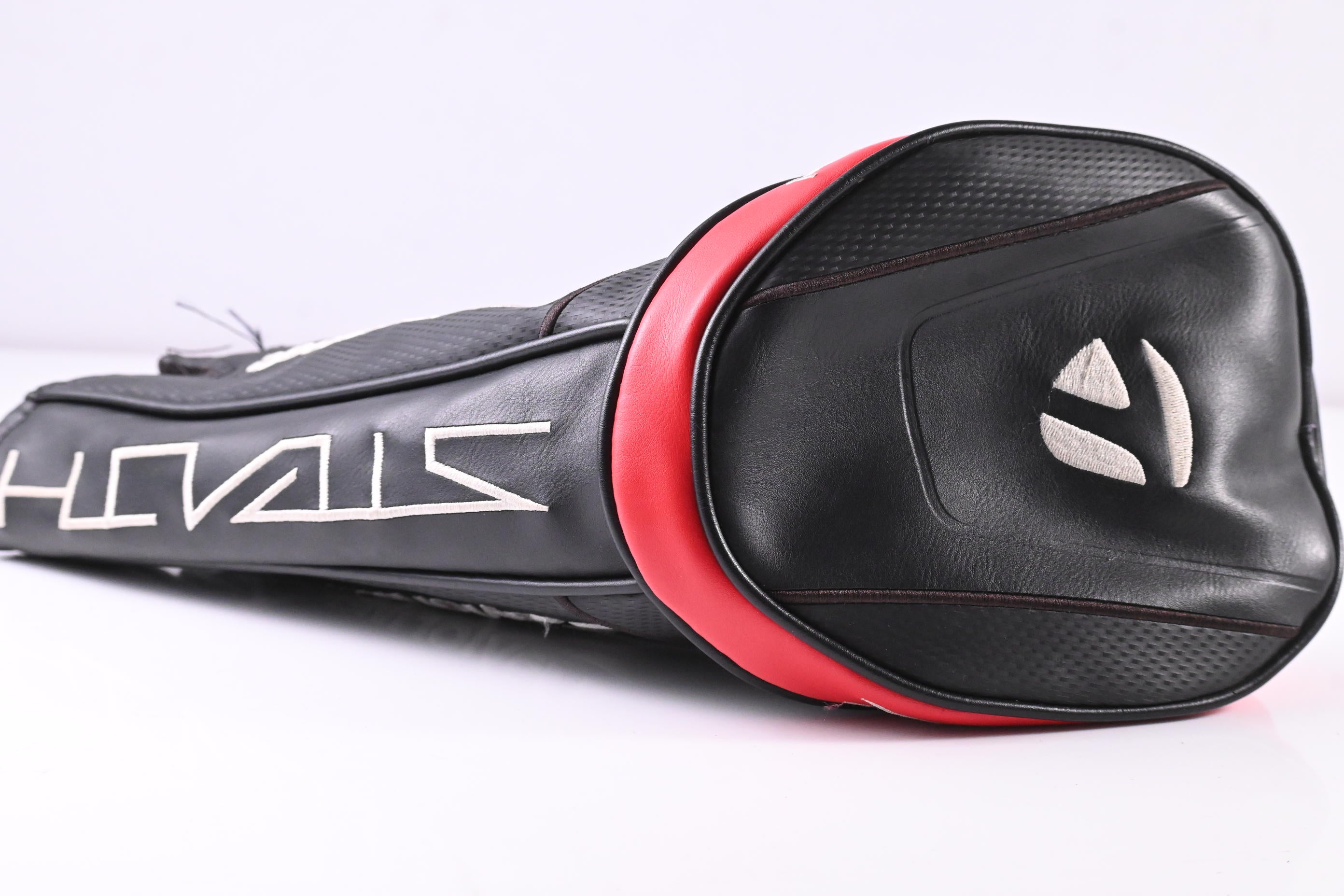 Taylormade Stealth HD Driver / 10.5 Degree / Regular Flex Fujikura Airspeeder 45