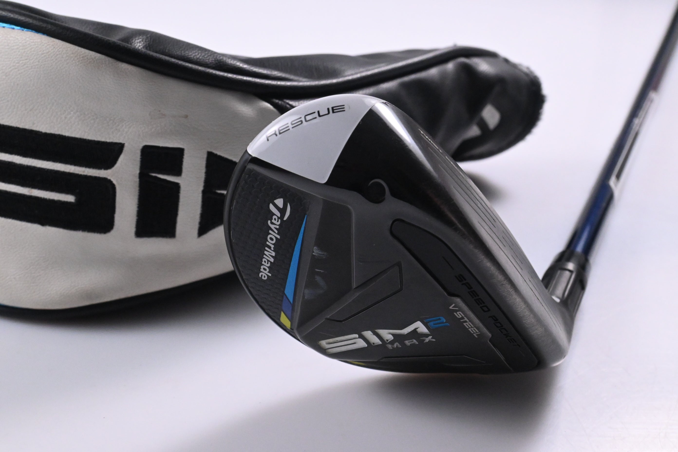 Taylormade SIM2 Max #3 Hybrid / 19 Degree / Stiff Flex Ventus Blue 7 Shaft