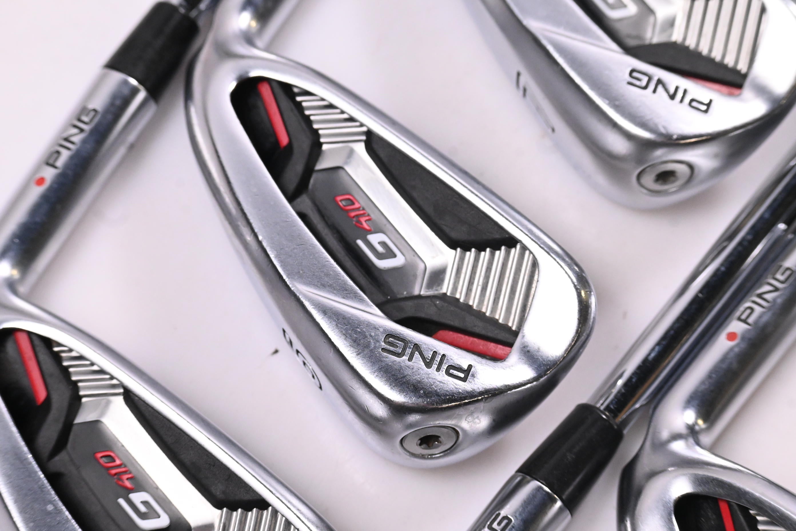 Ping G410 Irons / 5-PW+GW+SW / Red Dot / Regular Flex Ping AWT 2.0 Shafts