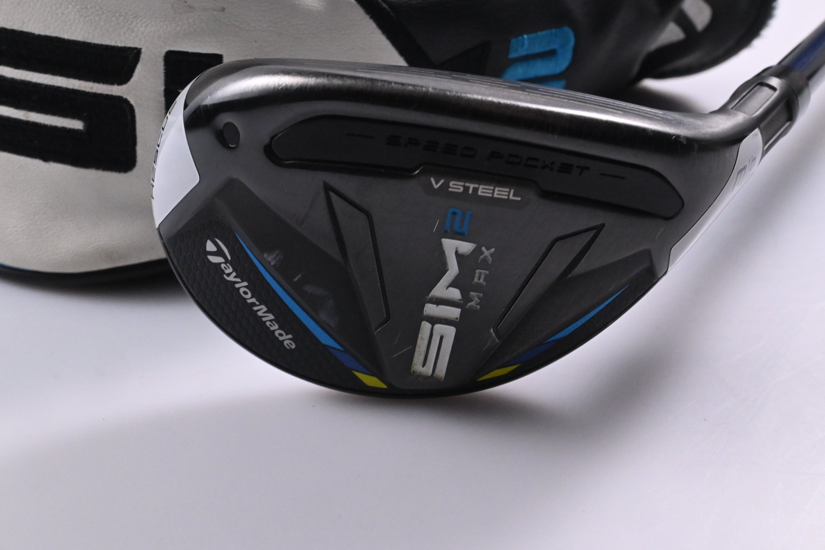 Taylormade SIM2 Max #3 Hybrid / 19 Degree / Stiff Flex Ventus Blue 7 Shaft