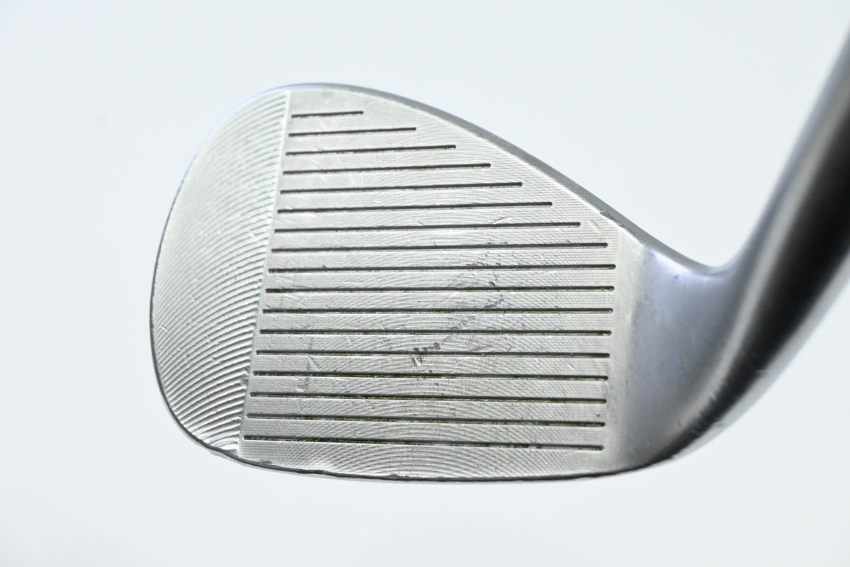 Cleveland RTX-4 Sand  Wedge / 54 Degree / Stiff Flex Dynamic Gold S400