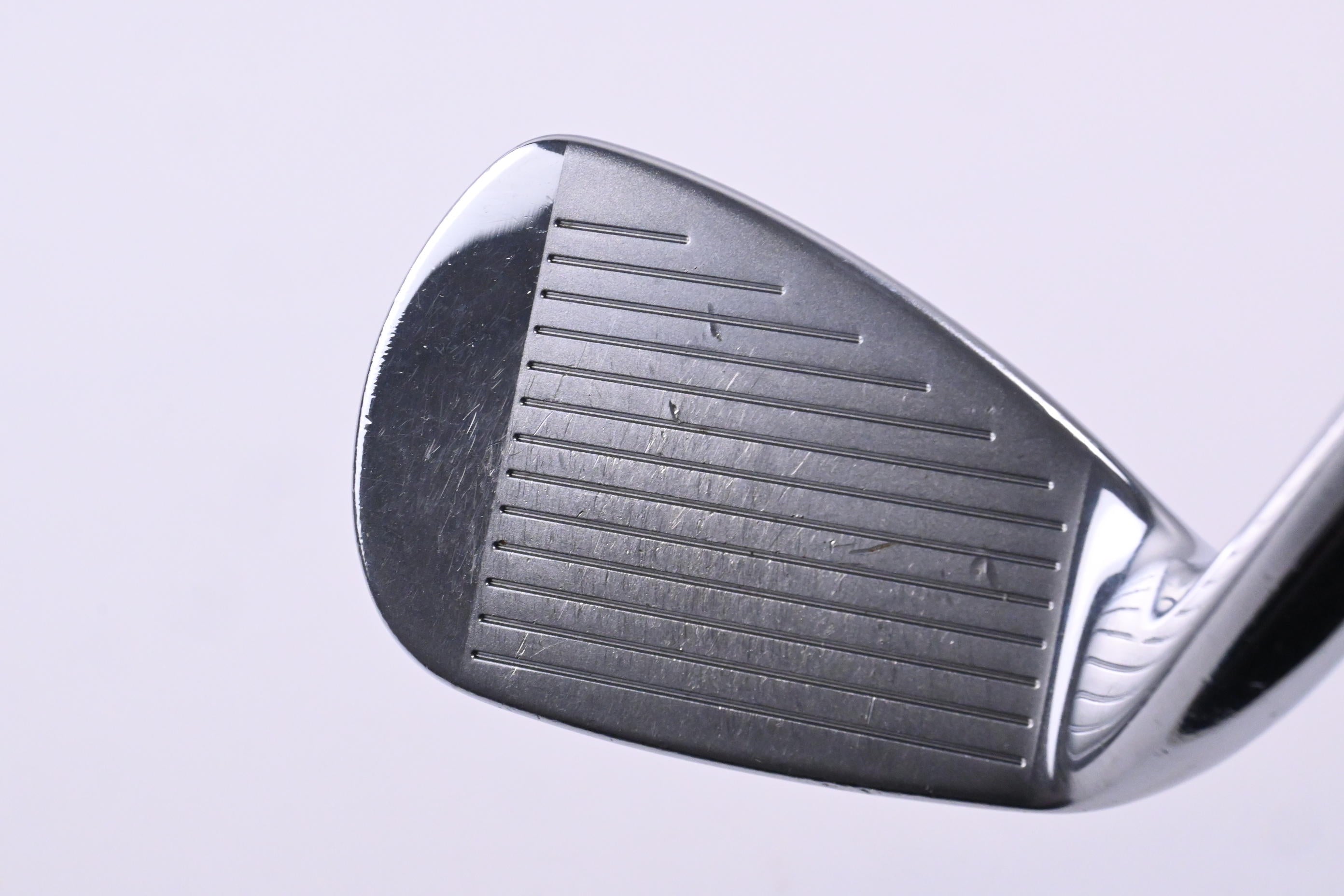 Titleist 712 AP2 Pitching Wedge / 47 Degree / Stiff Flex Project X Rifle Shaft