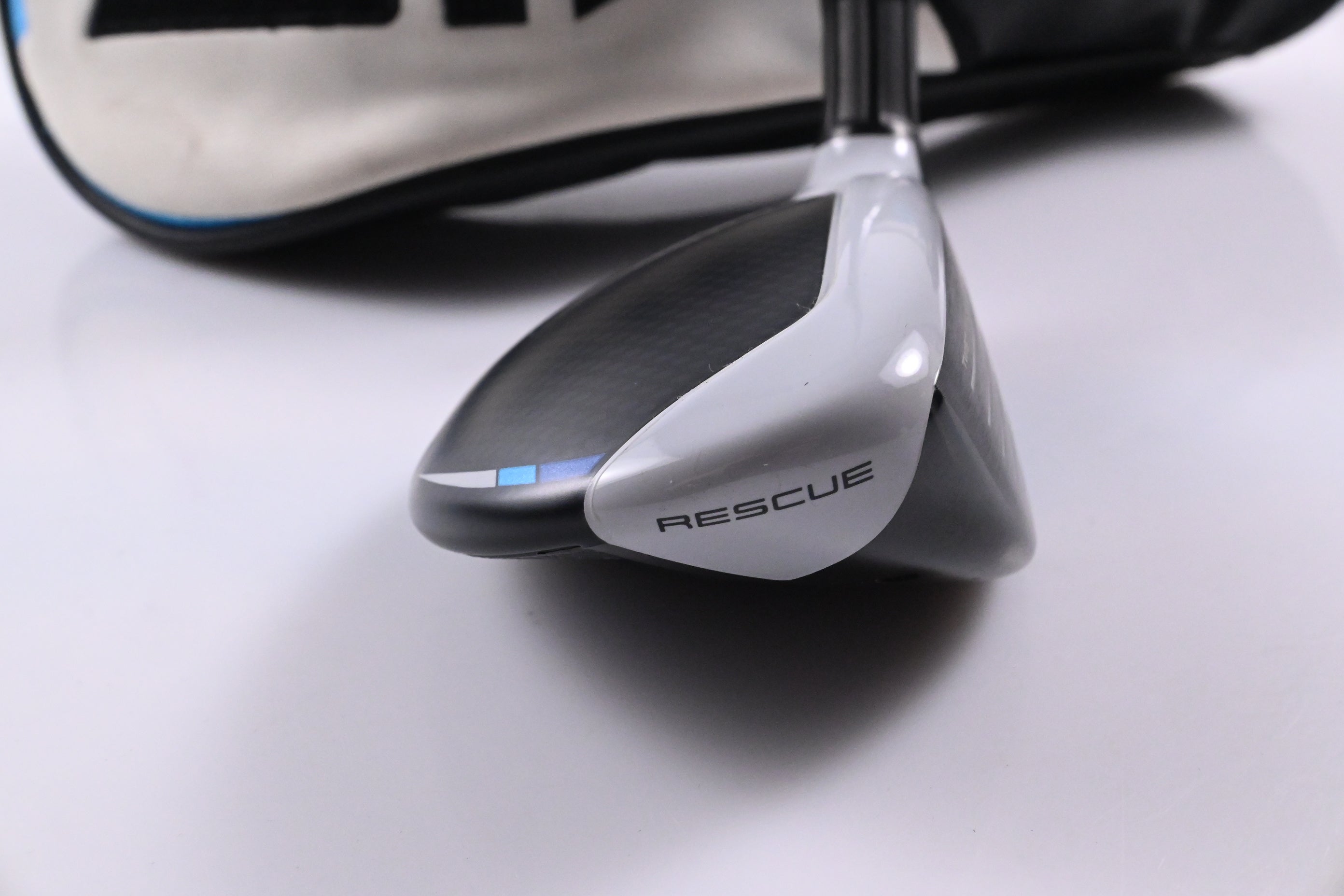 Taylormade SIM2 Max #3 Hybrid / 19 Degree / Stiff Flex Ventus Blue 7 Shaft