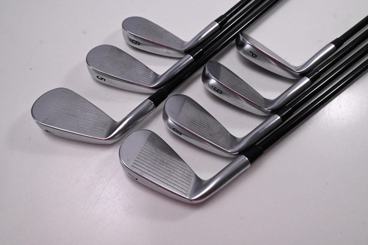 Callaway Apex Pro 24 Irons / 4-PW / Regular Flex MMT 85 Shafts