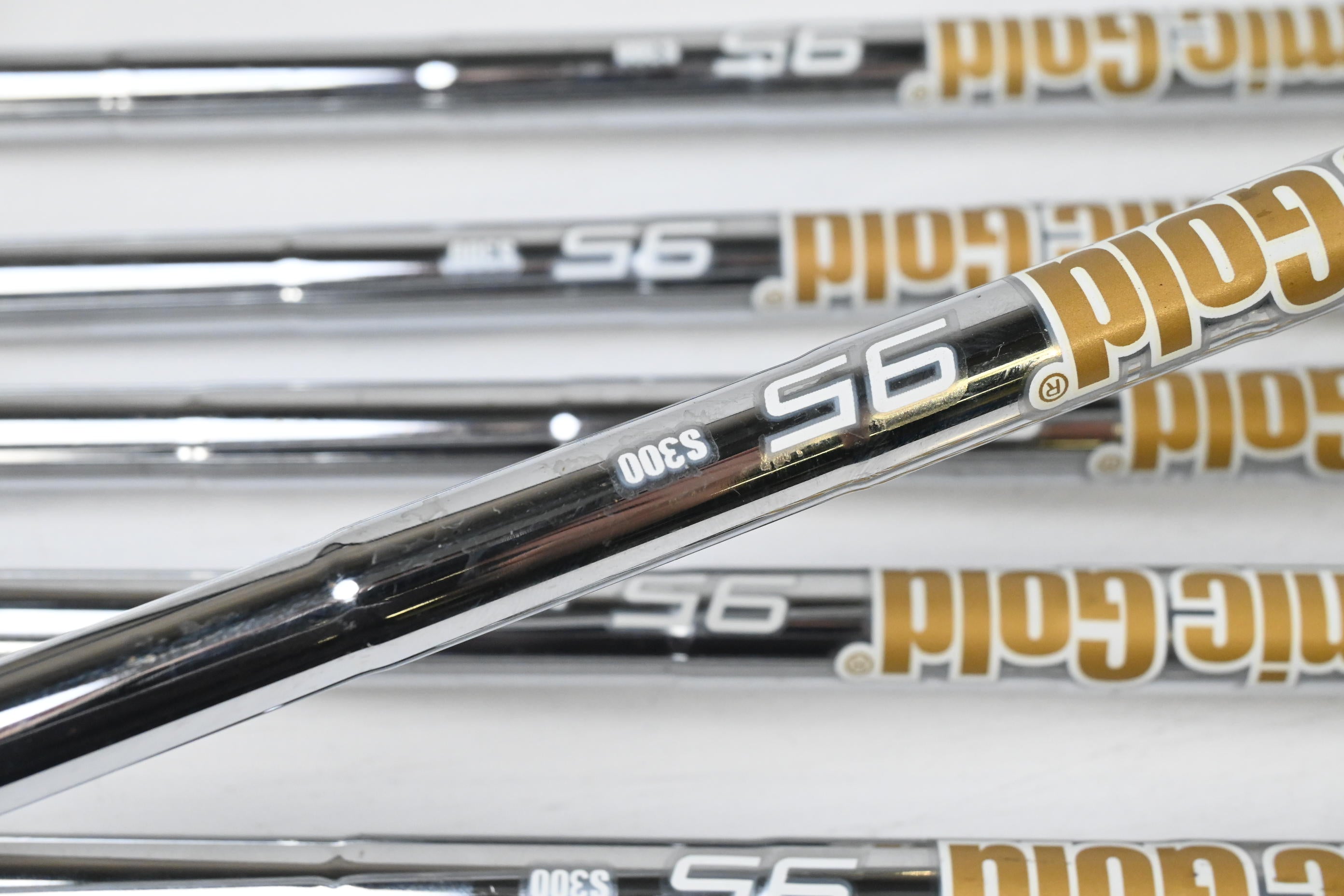 Mizuno JPX 925 Hot Metal HL Irons / 5-PW / Stiff Flex Dynamic Gold 95 S300